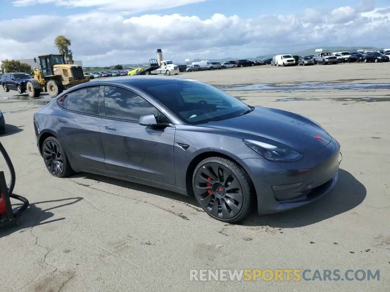 4 Photograph of a damaged car 5YJ3E1ECXNF266805 TESLA MODEL 3 2022