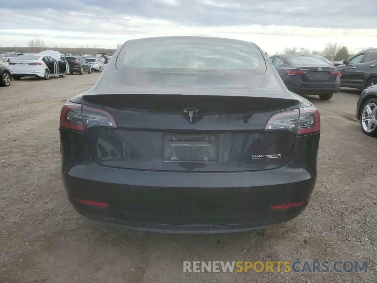 6 Photograph of a damaged car 5YJ3E1ECXNF308535 TESLA MODEL 3 2022