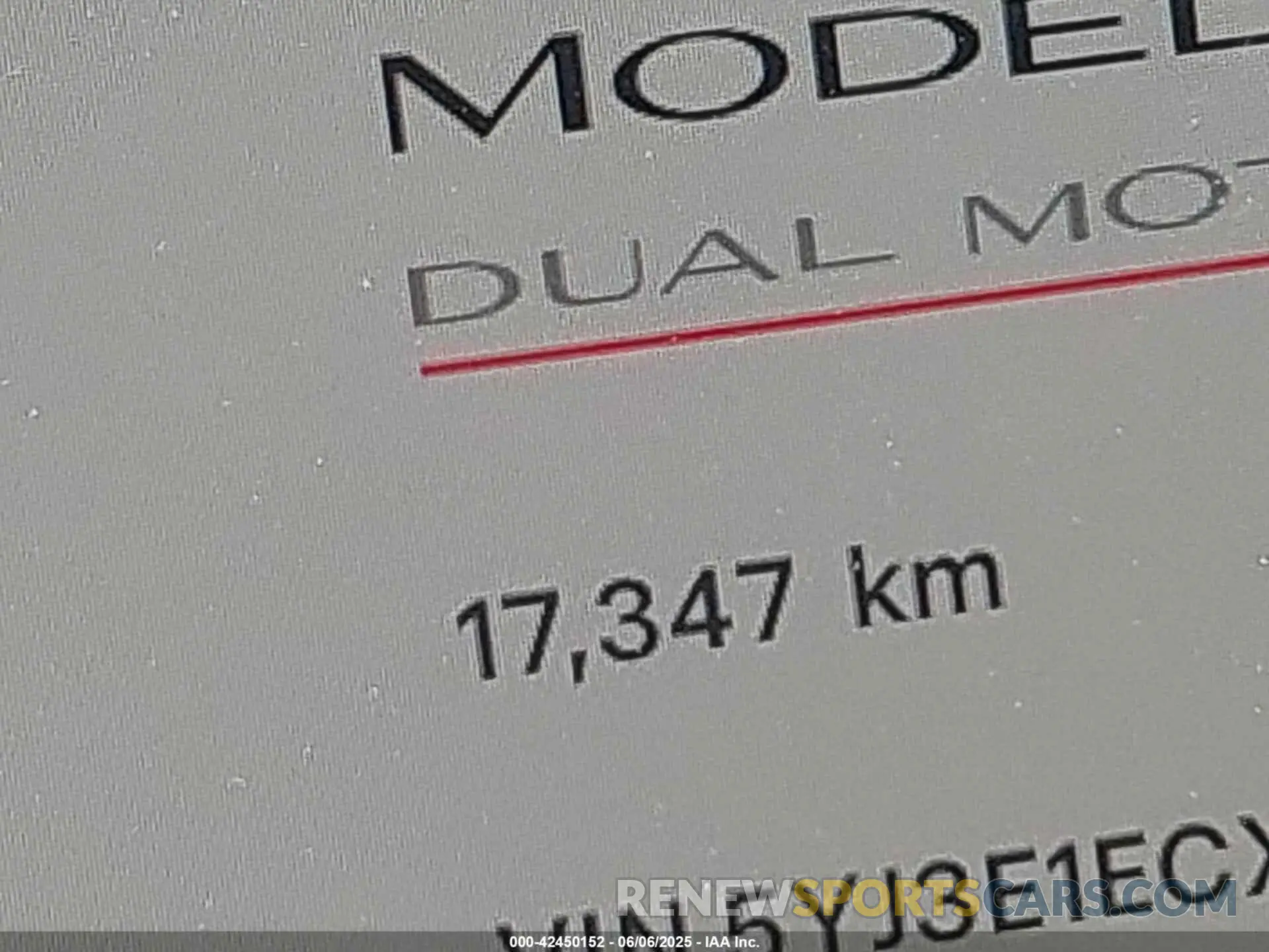 15 Photograph of a damaged car 5YJ3E1ECXNF335833 TESLA MODEL 3 2022