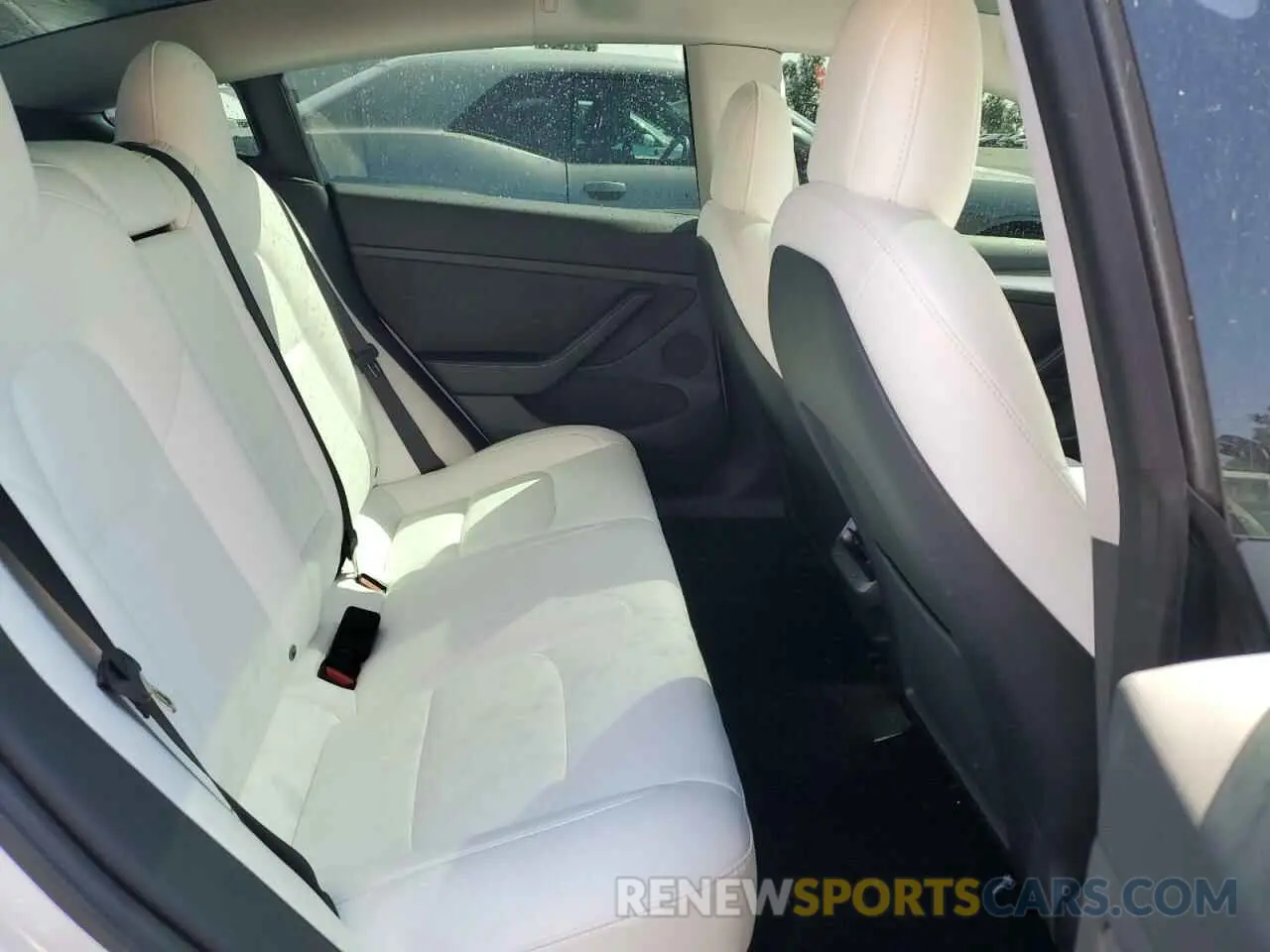 10 Photograph of a damaged car 5YJ3E1EA0PF383018 TESLA MODEL 3 2023