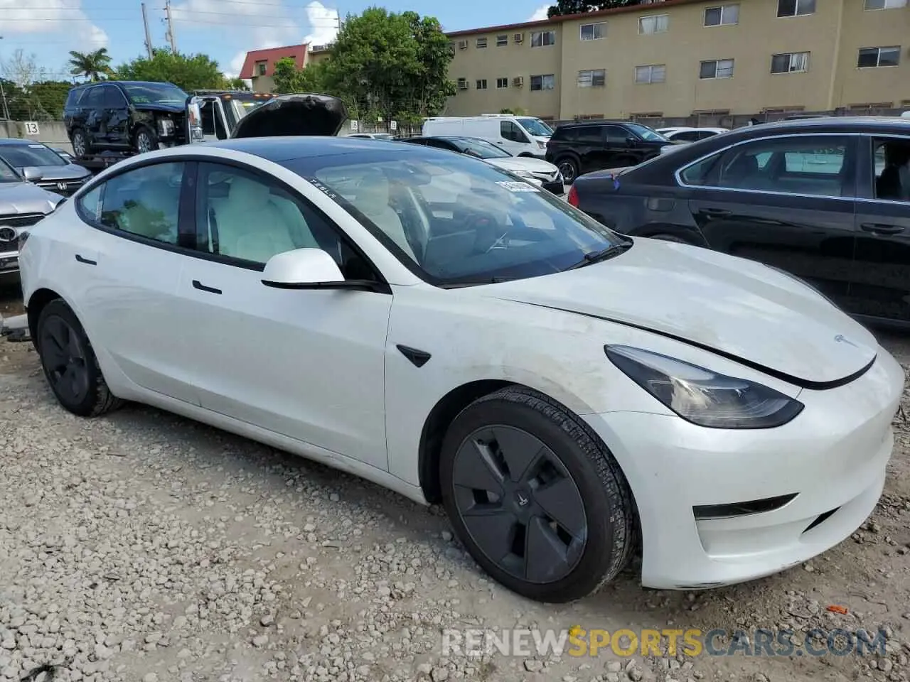 4 Photograph of a damaged car 5YJ3E1EA0PF384251 TESLA MODEL 3 2023