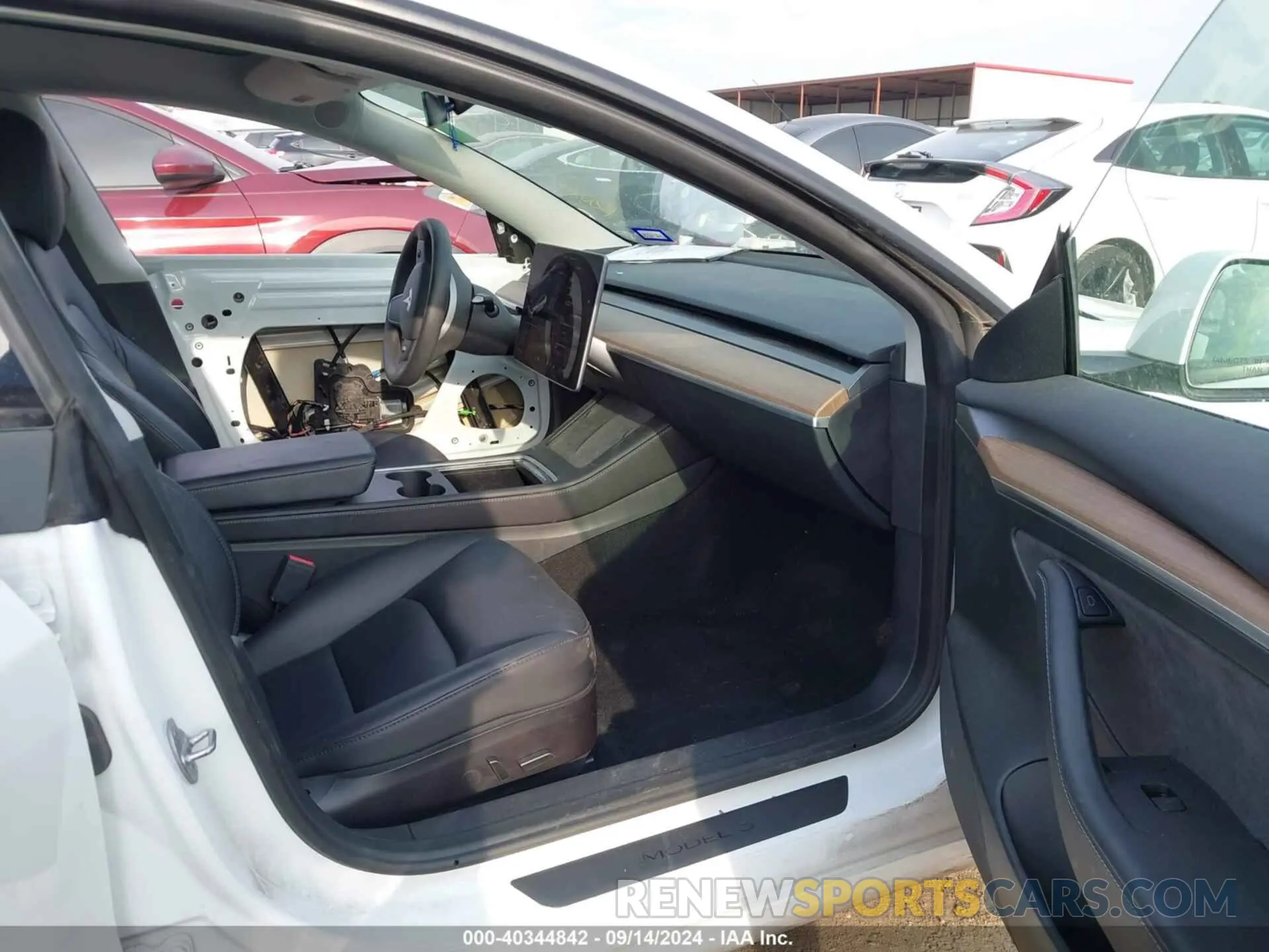 5 Photograph of a damaged car 5YJ3E1EA0PF384993 TESLA MODEL 3 2023