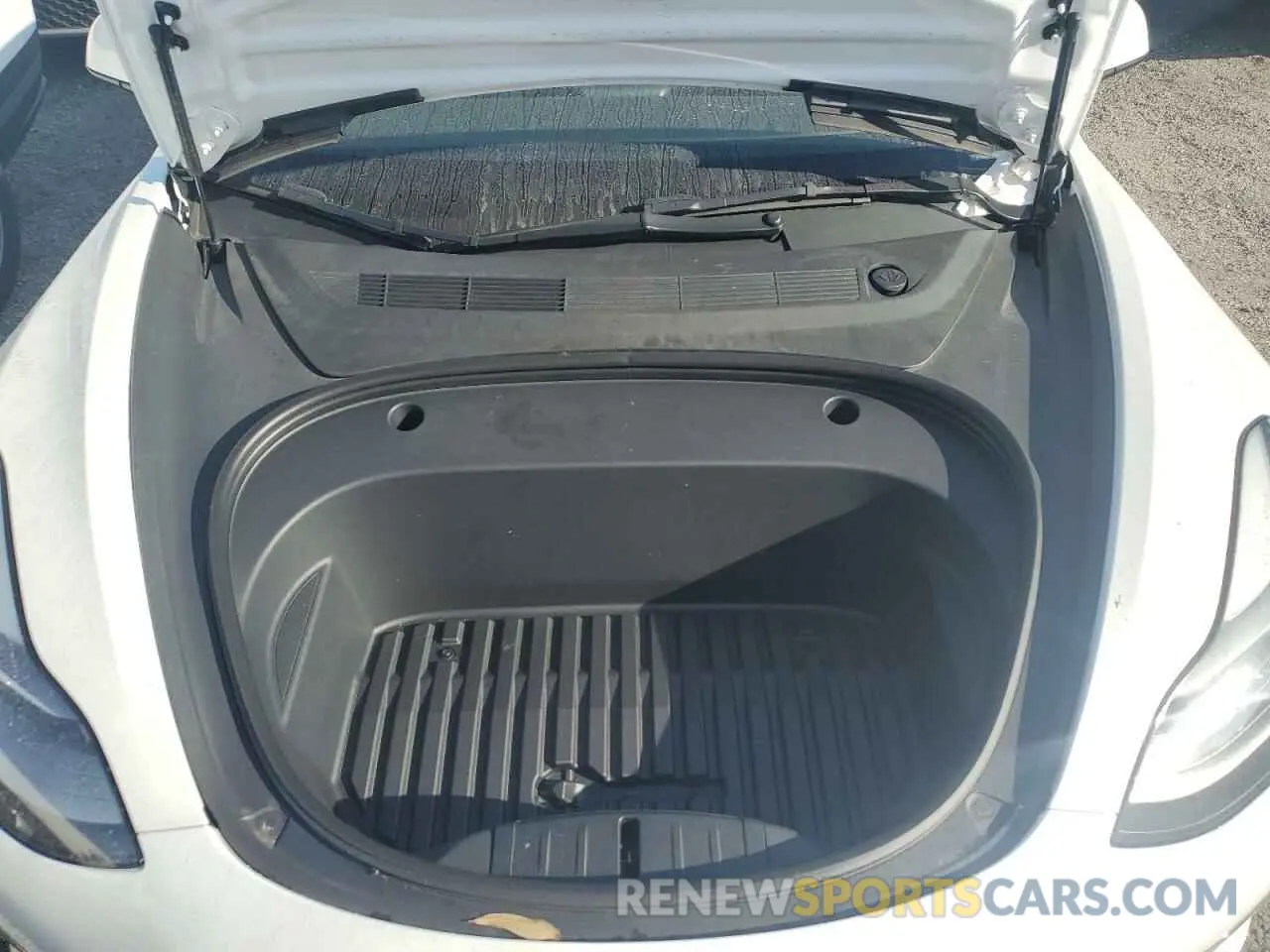 11 Photograph of a damaged car 5YJ3E1EA0PF394780 TESLA MODEL 3 2023