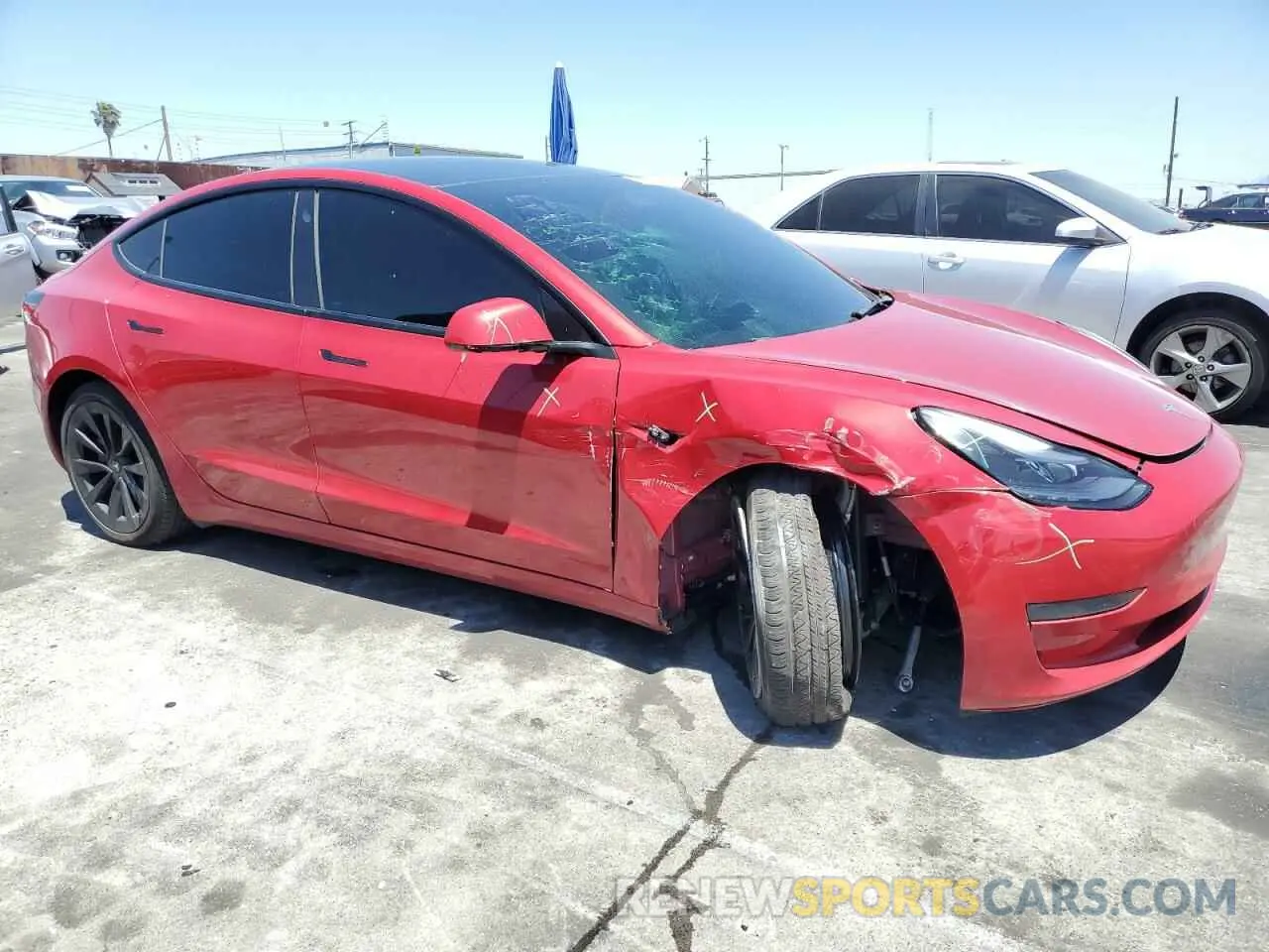 4 Photograph of a damaged car 5YJ3E1EA0PF412405 TESLA MODEL 3 2023