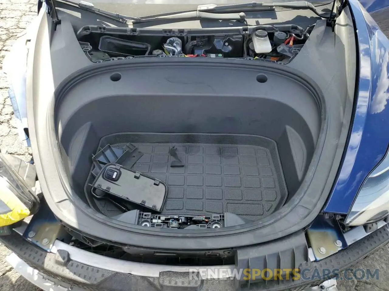 11 Photograph of a damaged car 5YJ3E1EA0PF418933 TESLA MODEL 3 2023