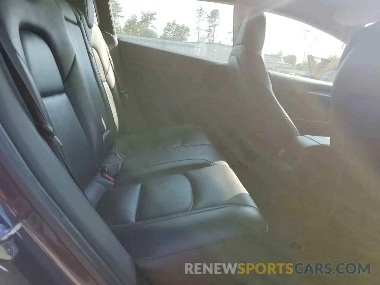 10 Photograph of a damaged car 5YJ3E1EA0PF435649 TESLA MODEL 3 2023
