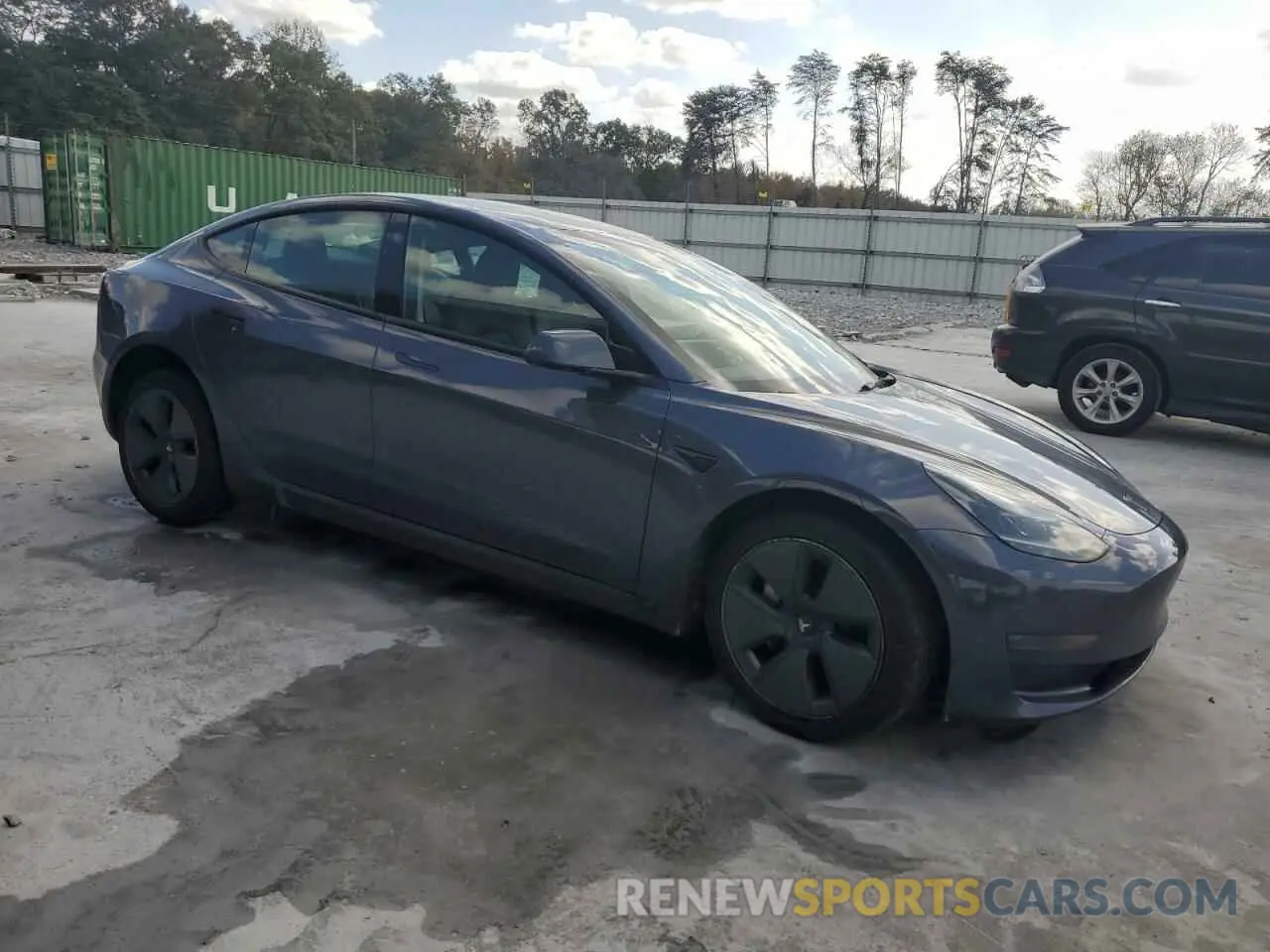 4 Photograph of a damaged car 5YJ3E1EA0PF435649 TESLA MODEL 3 2023