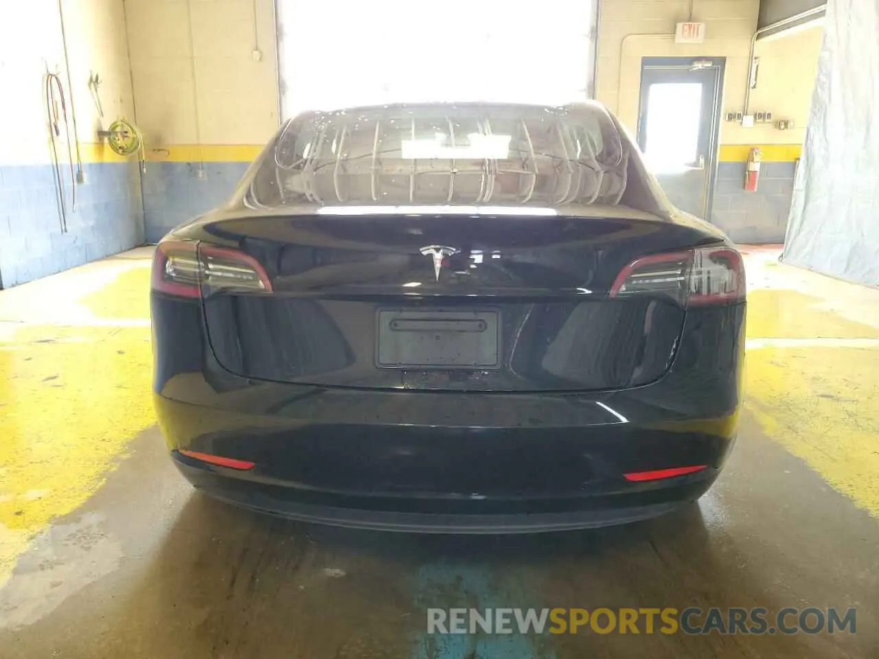 6 Photograph of a damaged car 5YJ3E1EA0PF437496 TESLA MODEL 3 2023