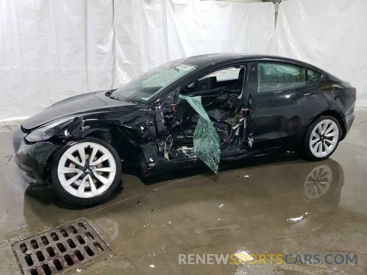 1 Photograph of a damaged car 5YJ3E1EA0PF439426 TESLA MODEL 3 2023