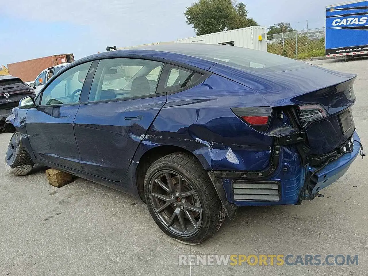 2 Photograph of a damaged car 5YJ3E1EA0PF447784 TESLA MODEL 3 2023