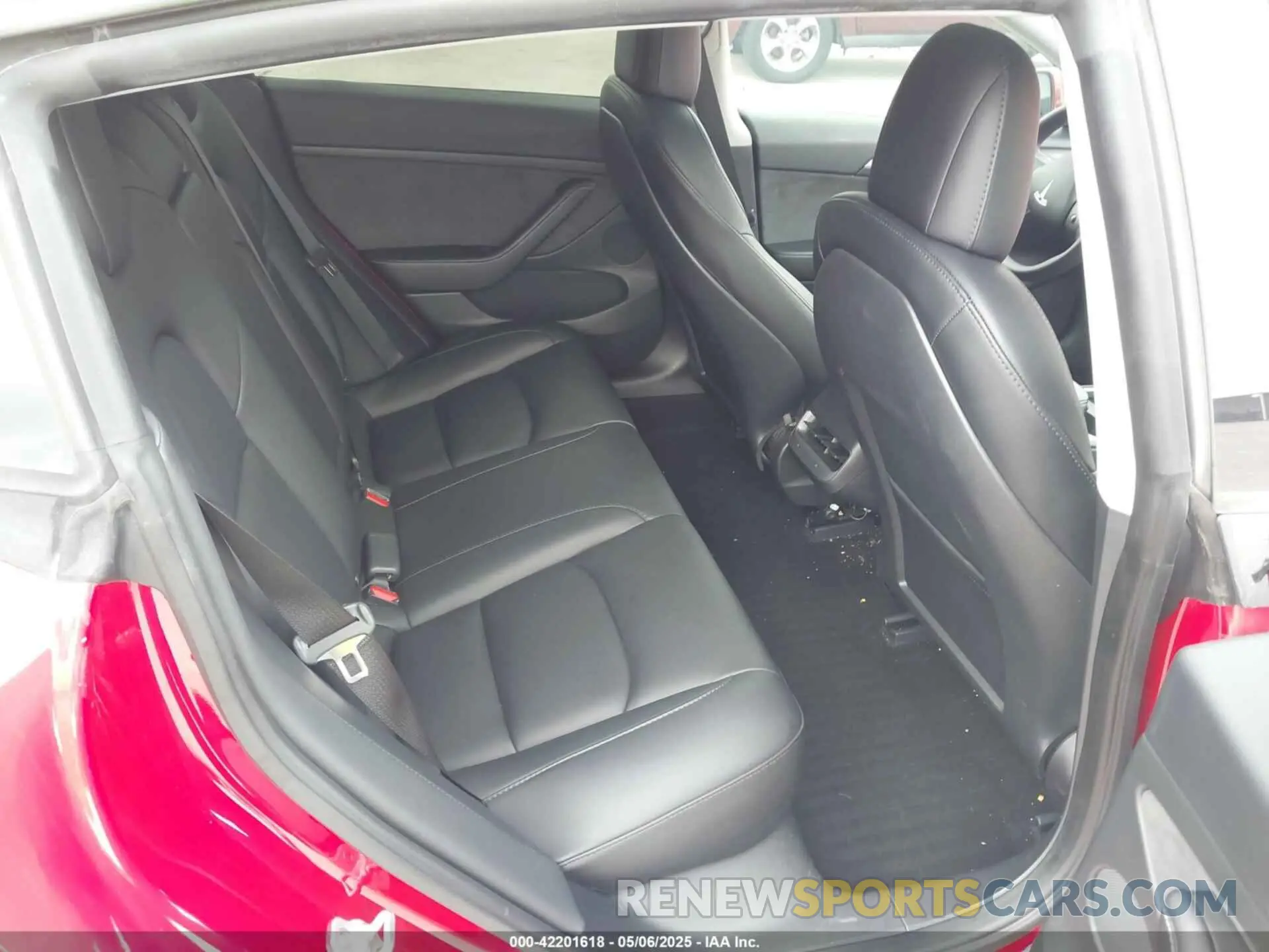 8 Photograph of a damaged car 5YJ3E1EA0PF455058 TESLA MODEL 3 2023