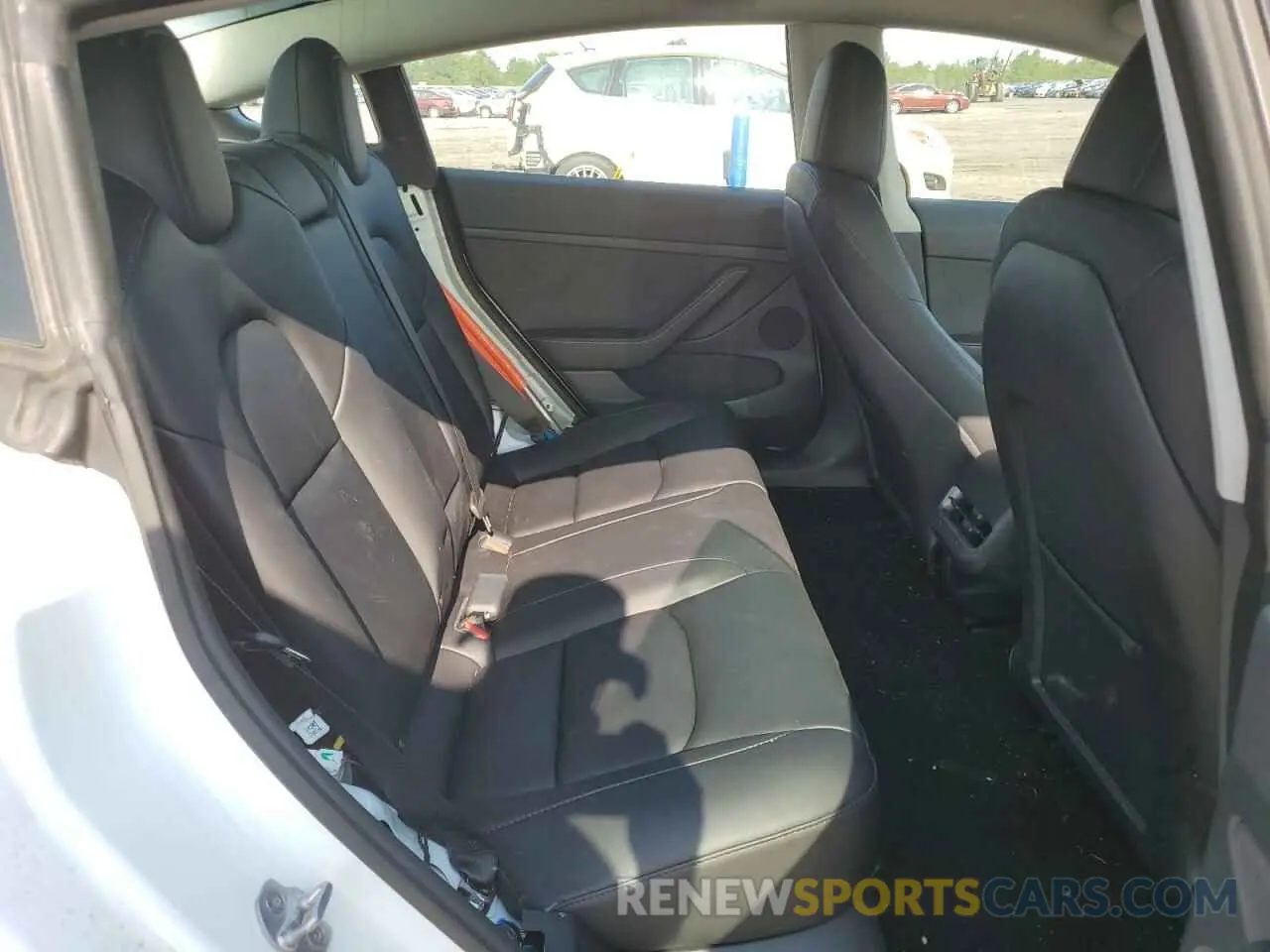 10 Photograph of a damaged car 5YJ3E1EA0PF464102 TESLA MODEL 3 2023