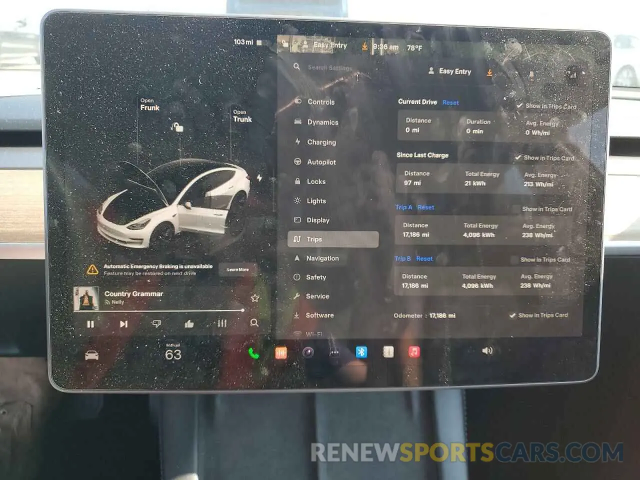 9 Photograph of a damaged car 5YJ3E1EA0PF464102 TESLA MODEL 3 2023