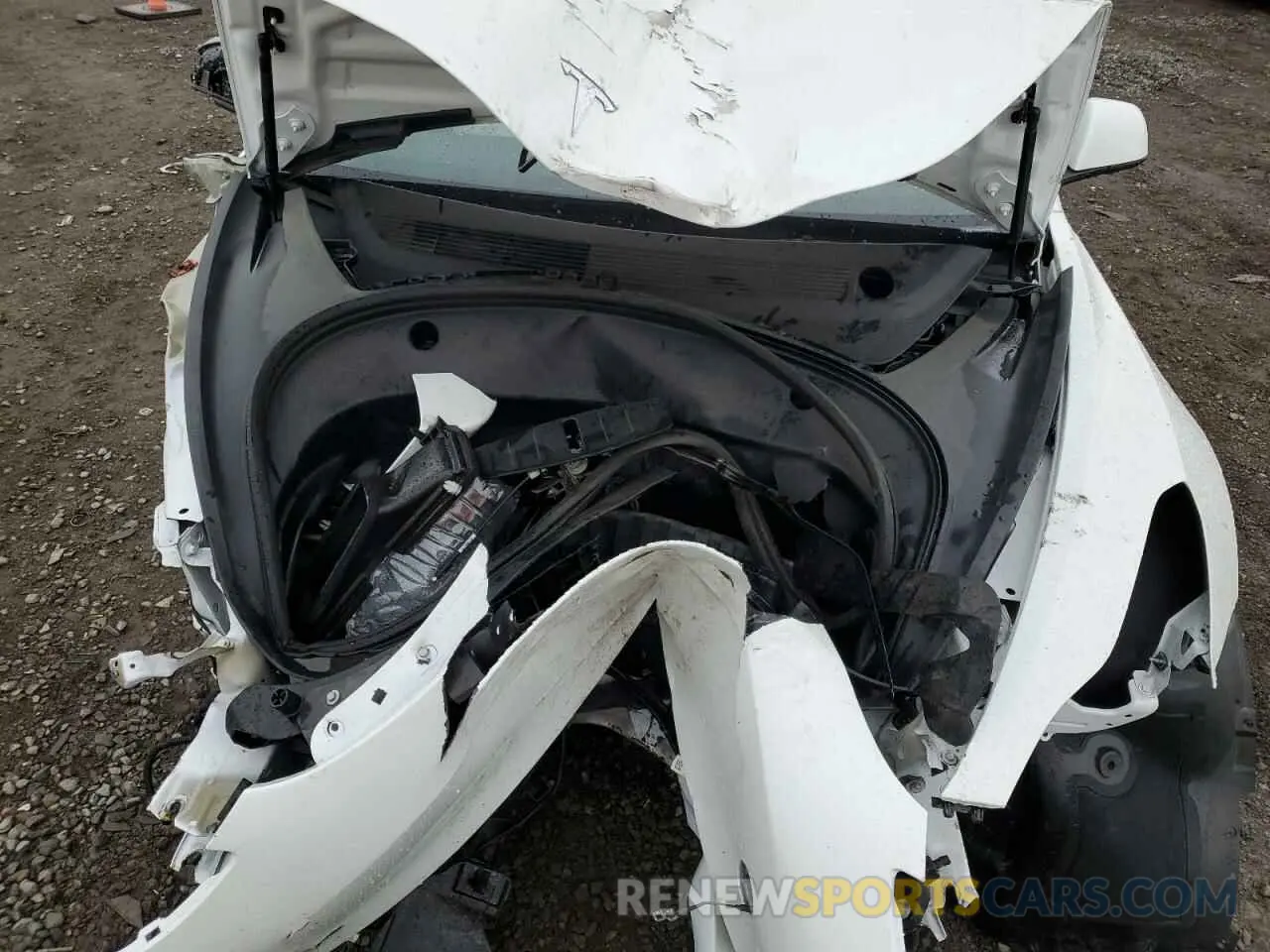14 Photograph of a damaged car 5YJ3E1EA0PF480154 TESLA MODEL 3 2023