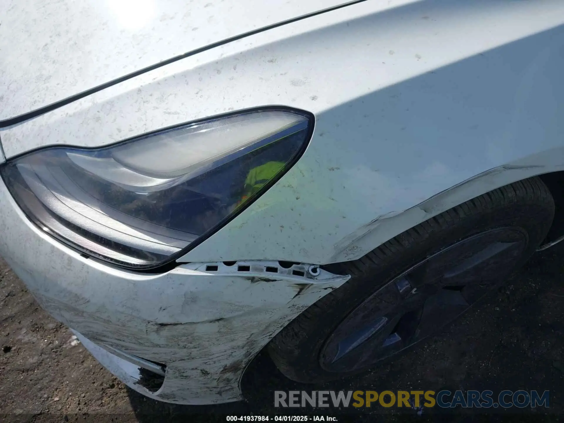 6 Photograph of a damaged car 5YJ3E1EA0PF480316 TESLA MODEL 3 2023