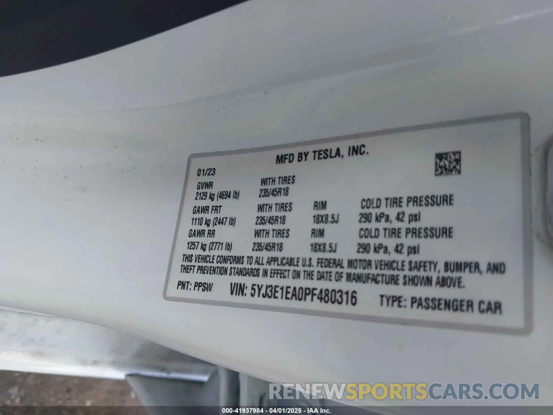 9 Photograph of a damaged car 5YJ3E1EA0PF480316 TESLA MODEL 3 2023