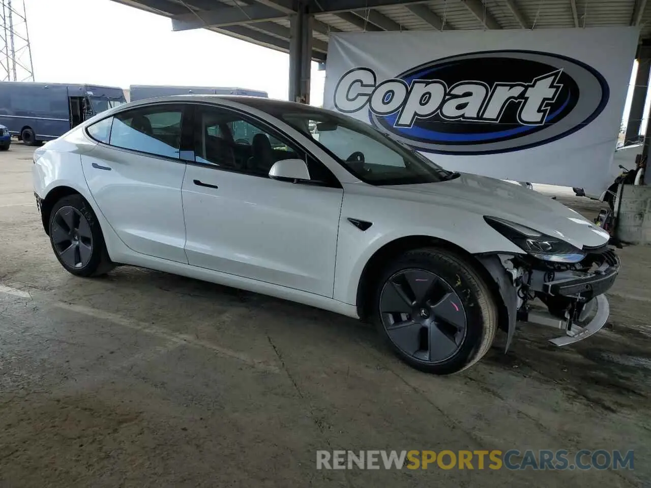 4 Photograph of a damaged car 5YJ3E1EA0PF482633 TESLA MODEL 3 2023