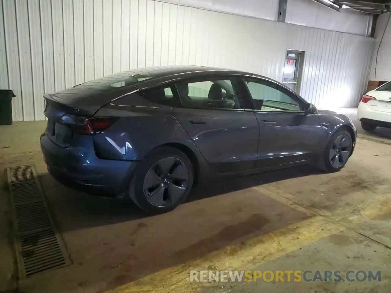 3 Photograph of a damaged car 5YJ3E1EA0PF501892 TESLA MODEL 3 2023