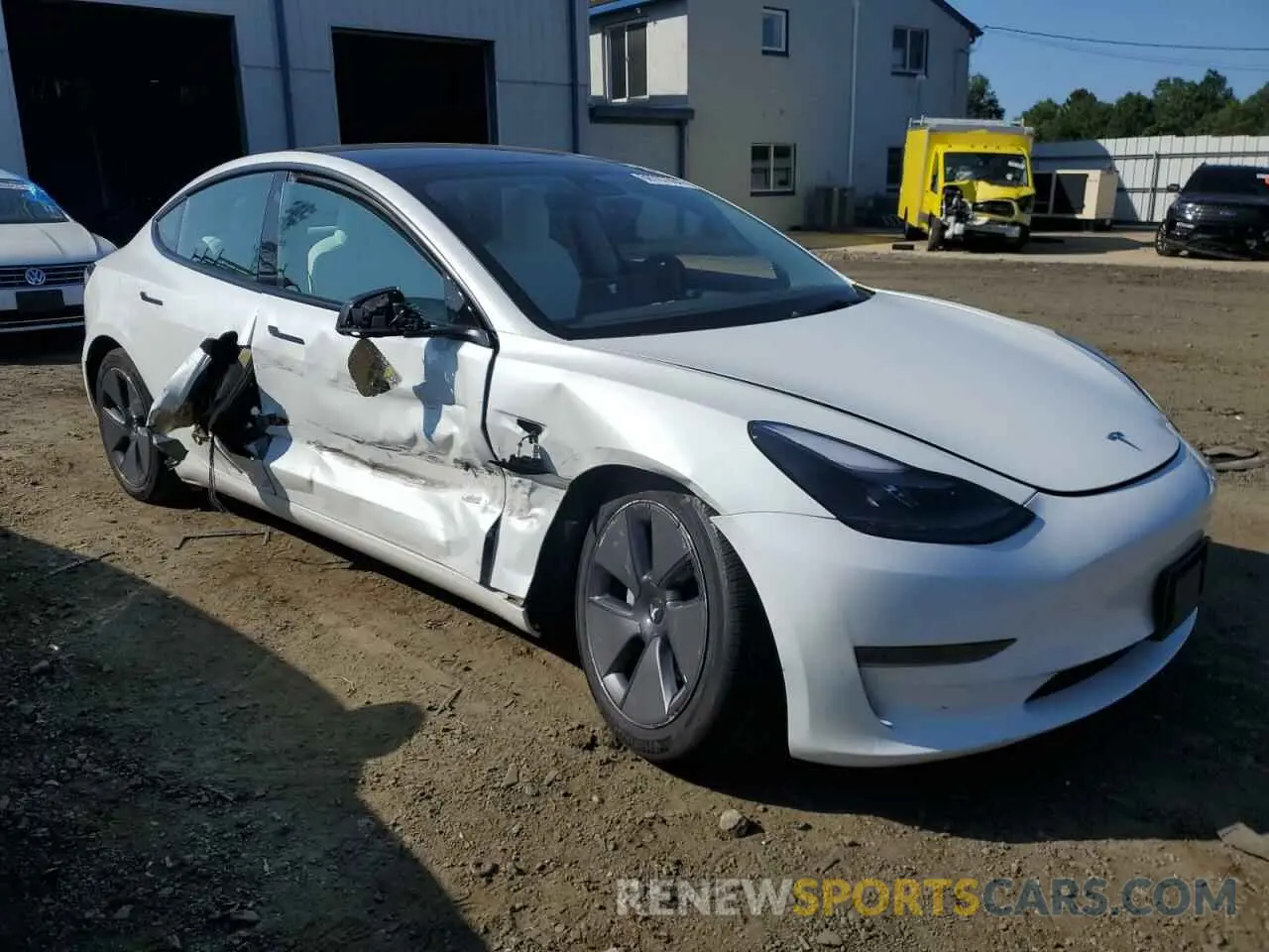 4 Photograph of a damaged car 5YJ3E1EA0PF513220 TESLA MODEL 3 2023