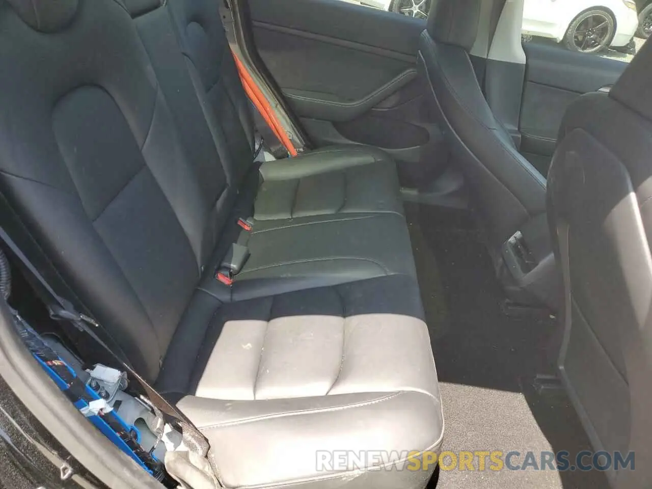10 Photograph of a damaged car 5YJ3E1EA0PF518014 TESLA MODEL 3 2023