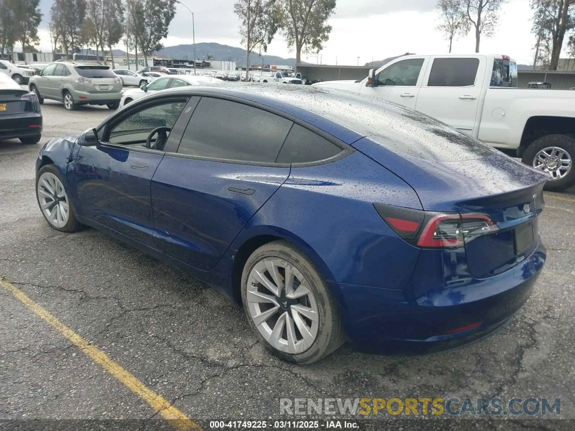 3 Photograph of a damaged car 5YJ3E1EA0PF518983 TESLA MODEL 3 2023