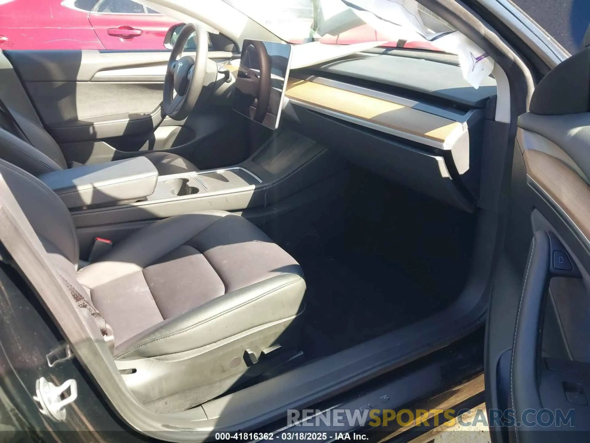 5 Photograph of a damaged car 5YJ3E1EA0PF546332 TESLA MODEL 3 2023