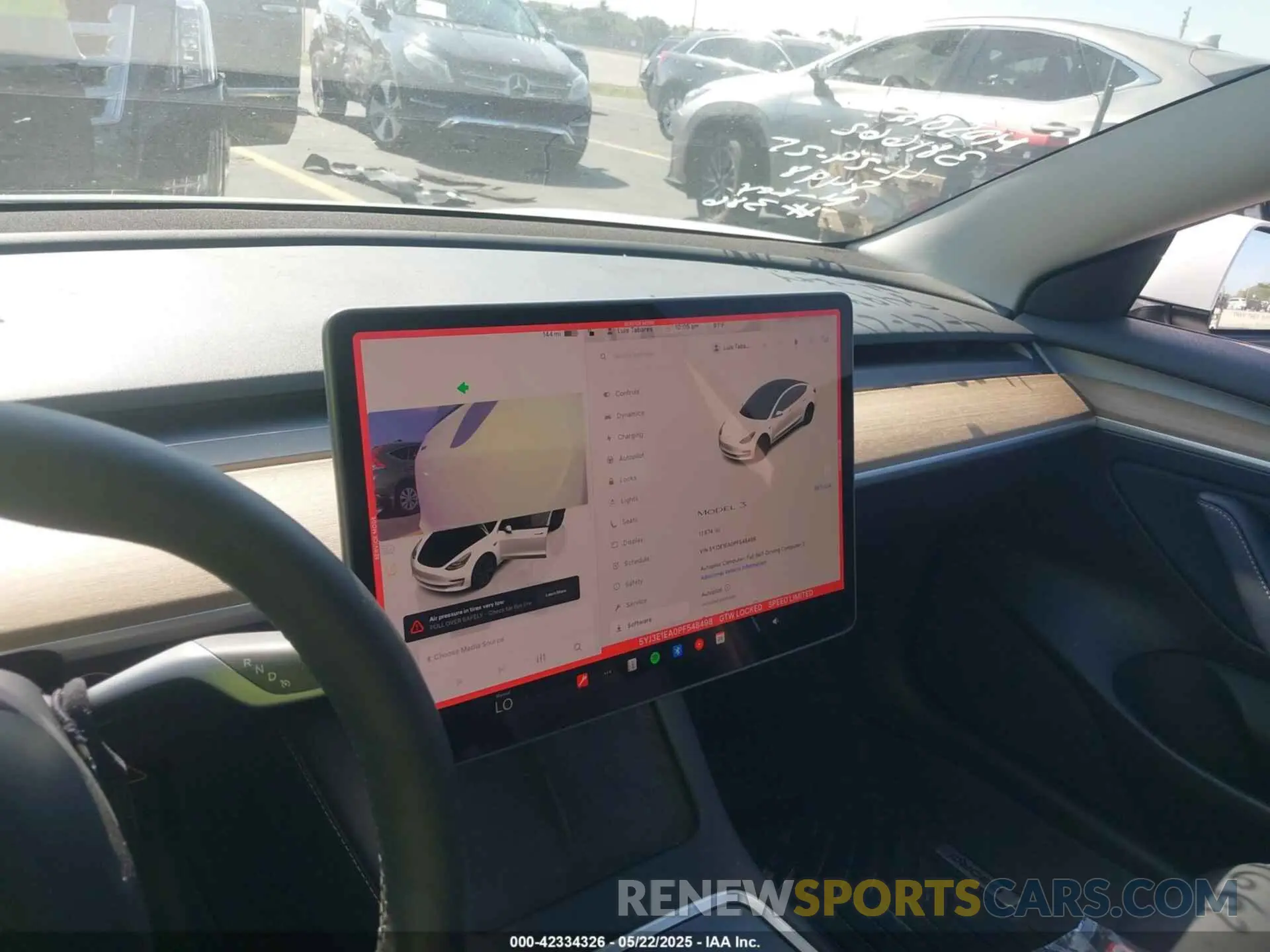 18 Photograph of a damaged car 5YJ3E1EA0PF548498 TESLA MODEL 3 2023