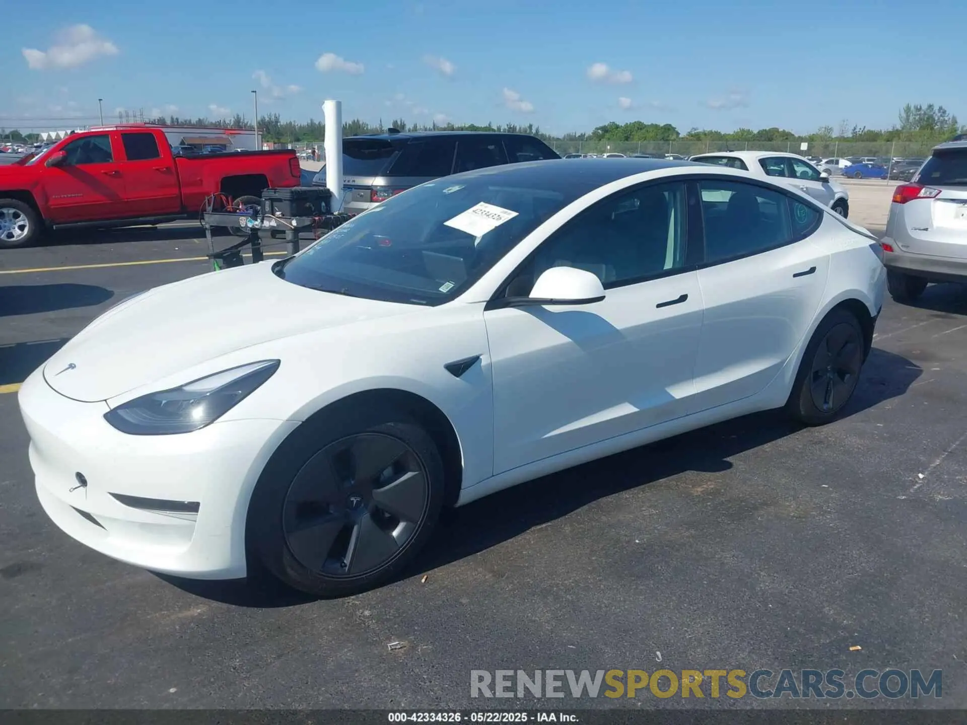 2 Photograph of a damaged car 5YJ3E1EA0PF548498 TESLA MODEL 3 2023