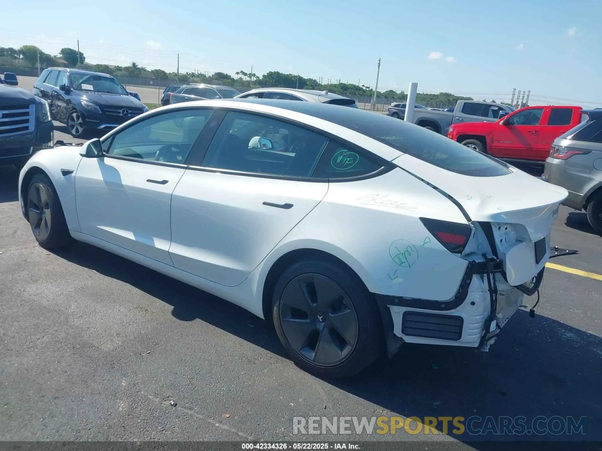 3 Photograph of a damaged car 5YJ3E1EA0PF548498 TESLA MODEL 3 2023