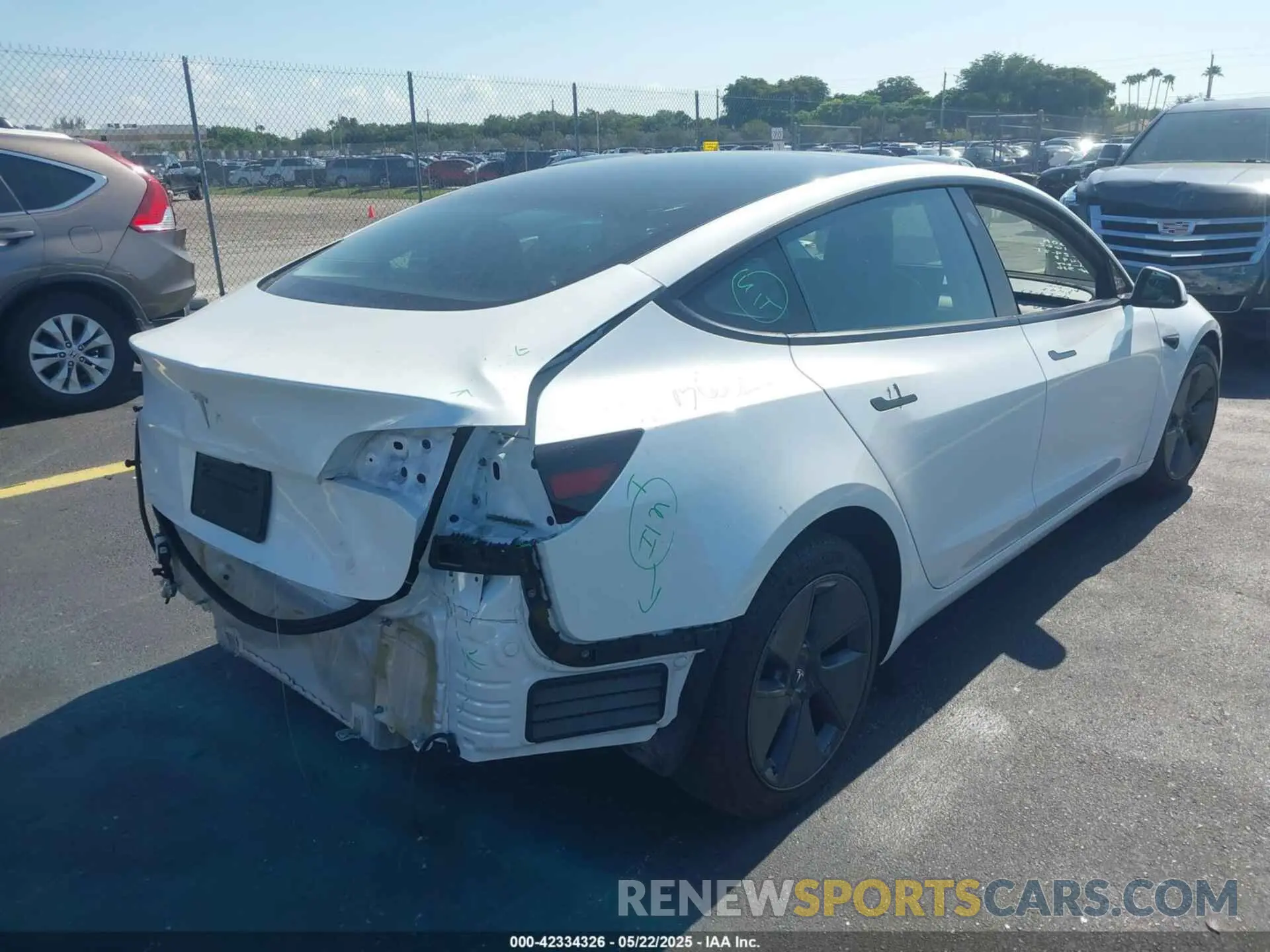 4 Photograph of a damaged car 5YJ3E1EA0PF548498 TESLA MODEL 3 2023