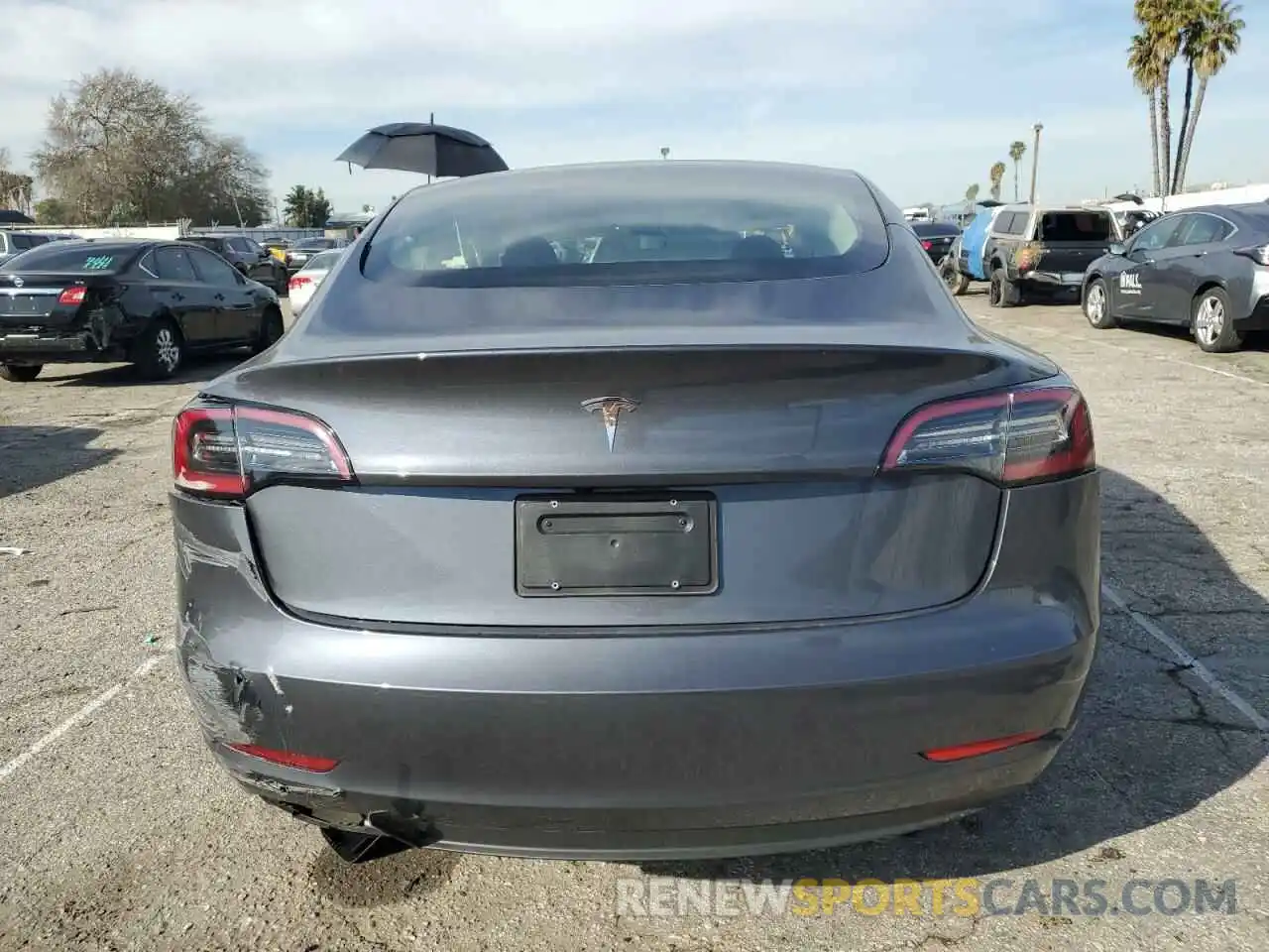 6 Photograph of a damaged car 5YJ3E1EA0PF550168 TESLA MODEL 3 2023