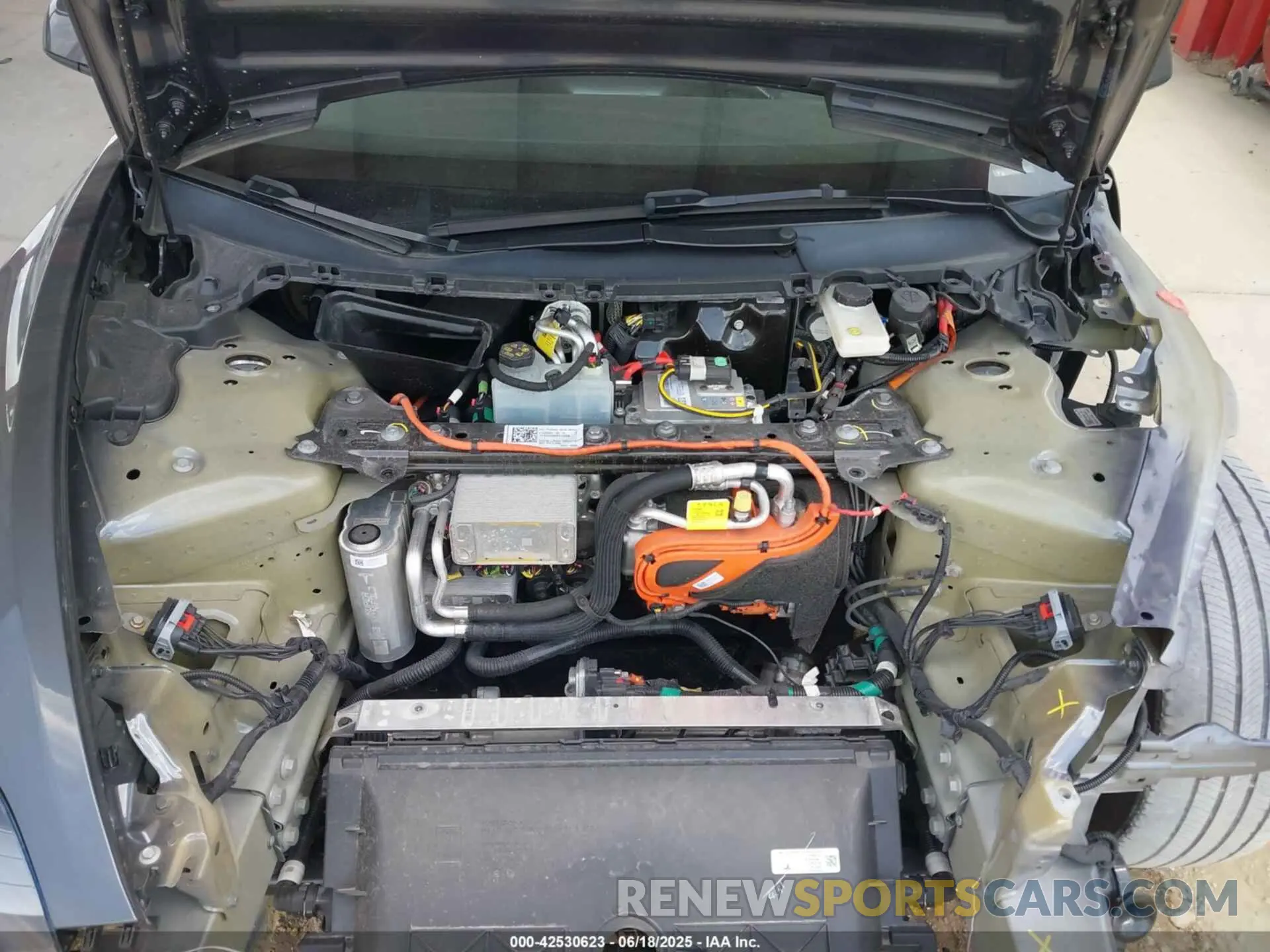 10 Photograph of a damaged car 5YJ3E1EA0PF555919 TESLA MODEL 3 2023