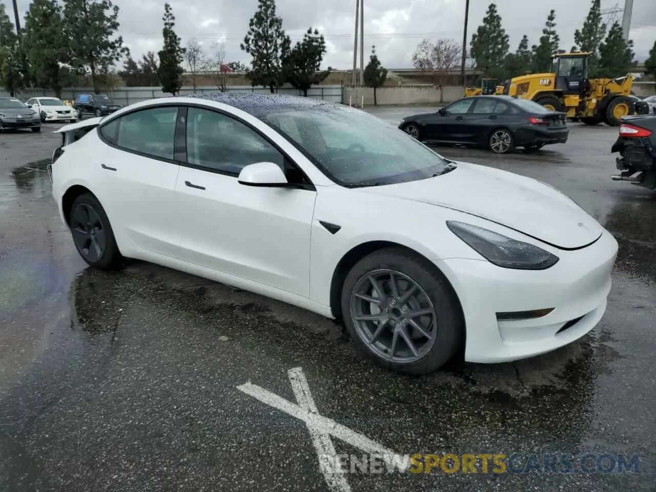 4 Photograph of a damaged car 5YJ3E1EA0PF556715 TESLA MODEL 3 2023