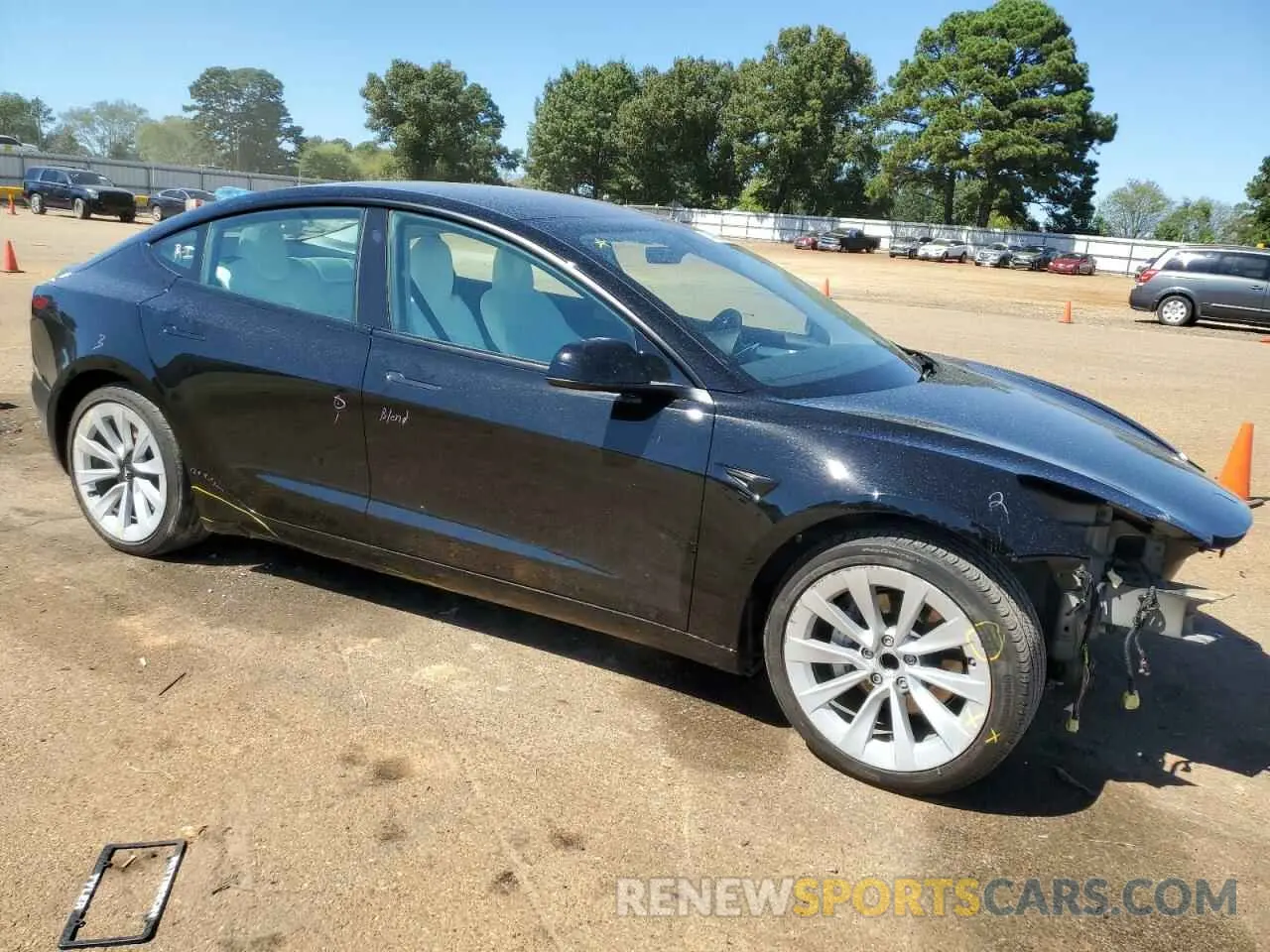 4 Photograph of a damaged car 5YJ3E1EA0PF563695 TESLA MODEL 3 2023