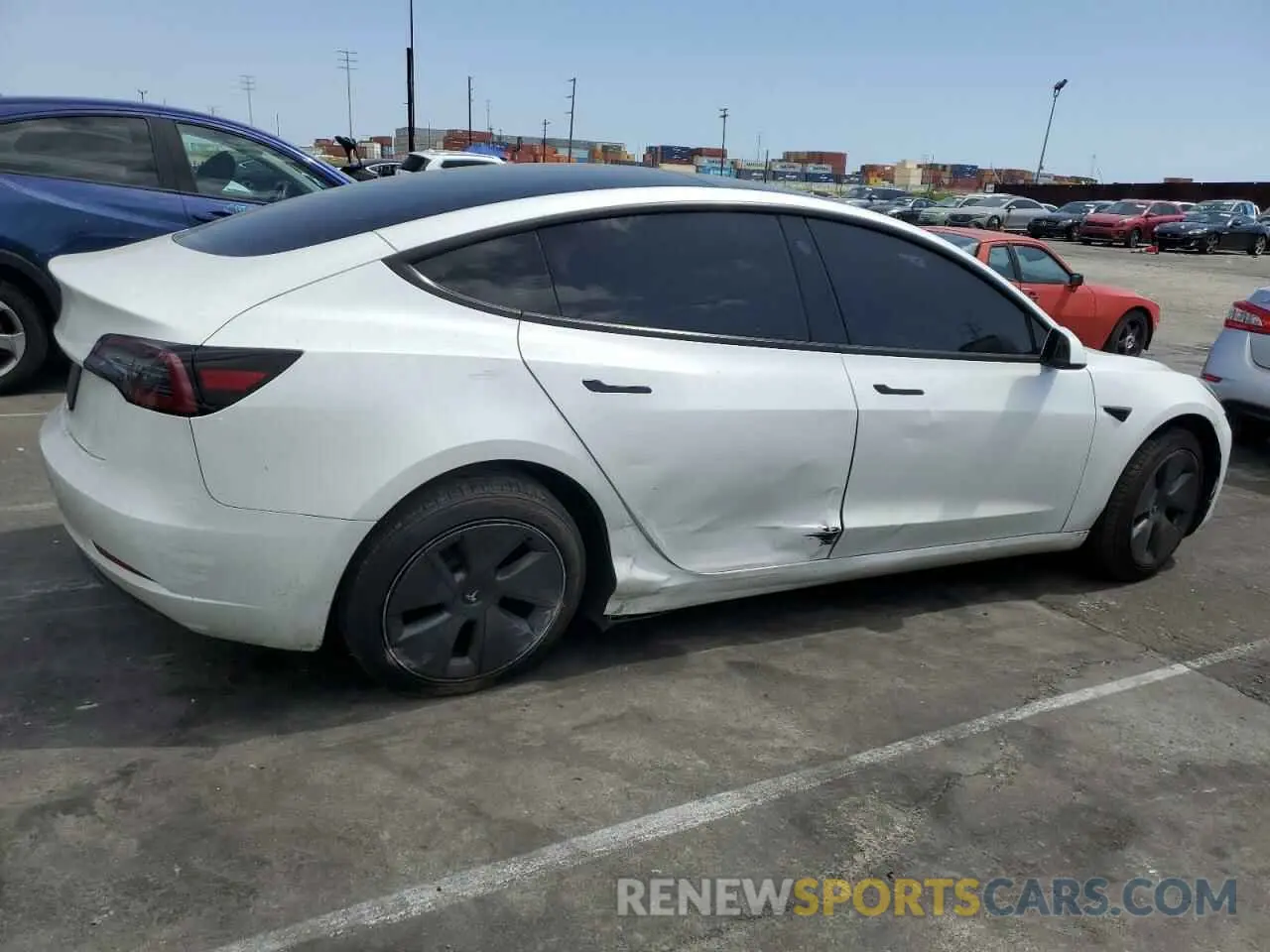 3 Photograph of a damaged car 5YJ3E1EA0PF570355 TESLA MODEL 3 2023