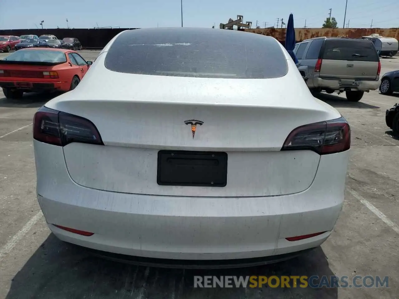 6 Photograph of a damaged car 5YJ3E1EA0PF570355 TESLA MODEL 3 2023
