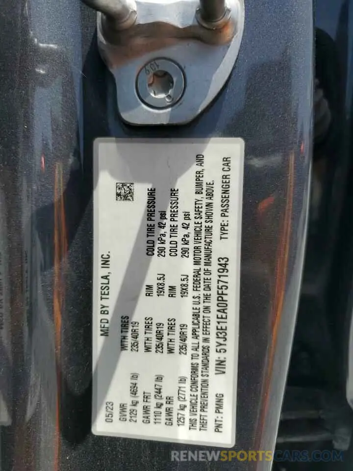 13 Photograph of a damaged car 5YJ3E1EA0PF571943 TESLA MODEL 3 2023