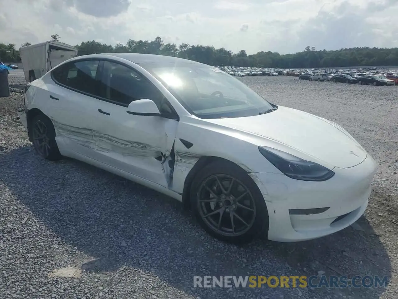 4 Photograph of a damaged car 5YJ3E1EA0PF584093 TESLA MODEL 3 2023