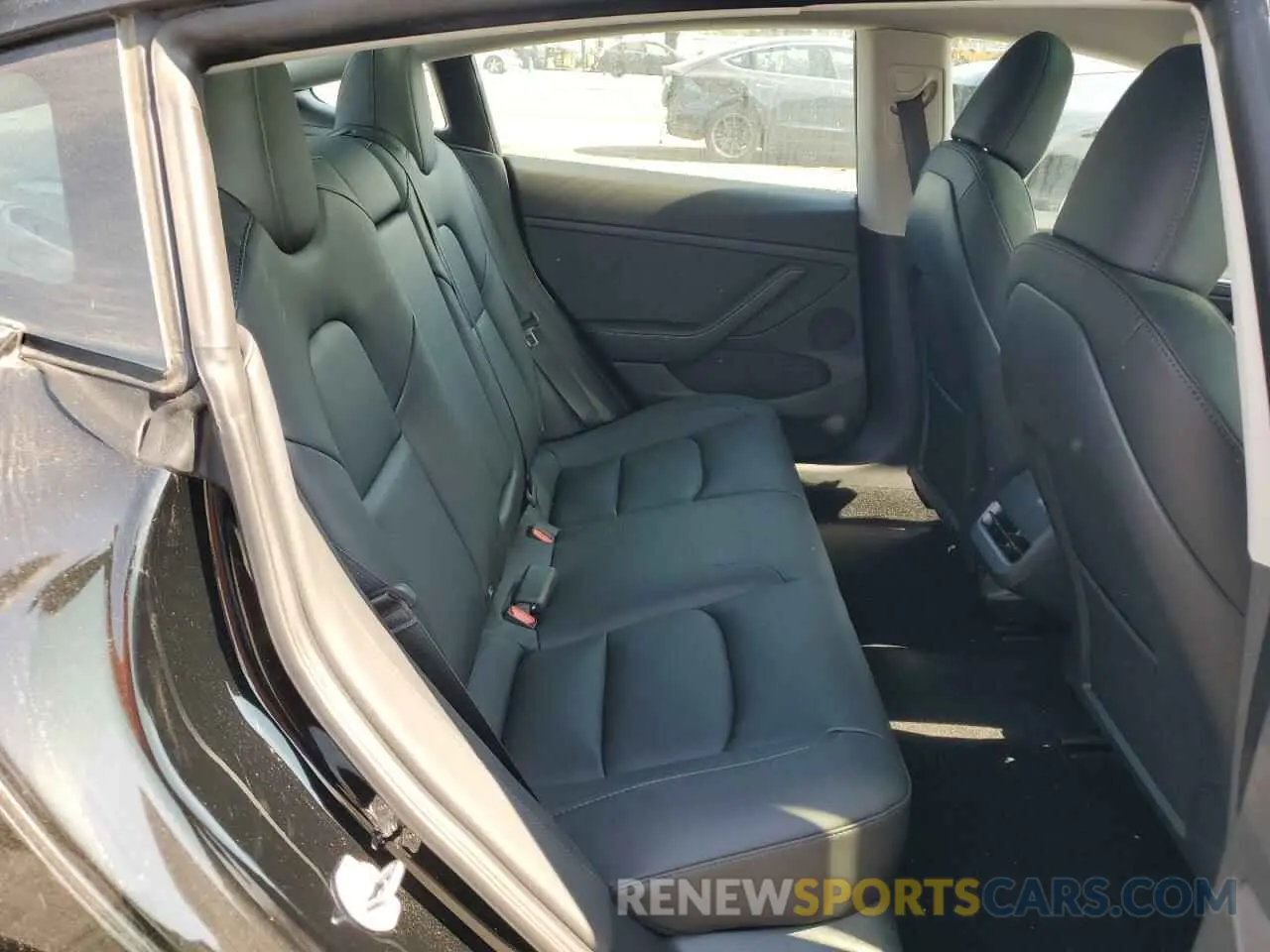 10 Photograph of a damaged car 5YJ3E1EA0PF585020 TESLA MODEL 3 2023