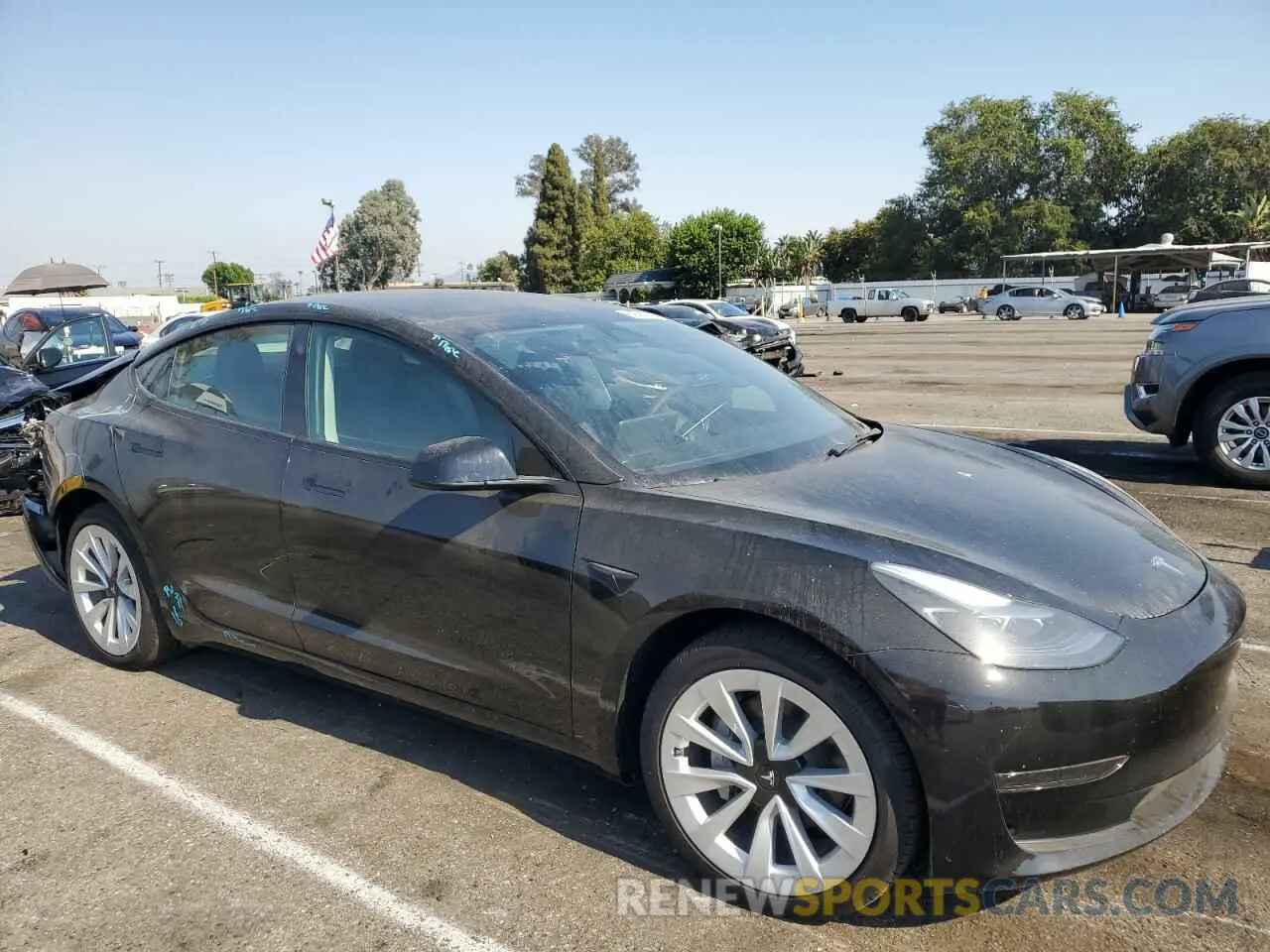 4 Photograph of a damaged car 5YJ3E1EA0PF585020 TESLA MODEL 3 2023
