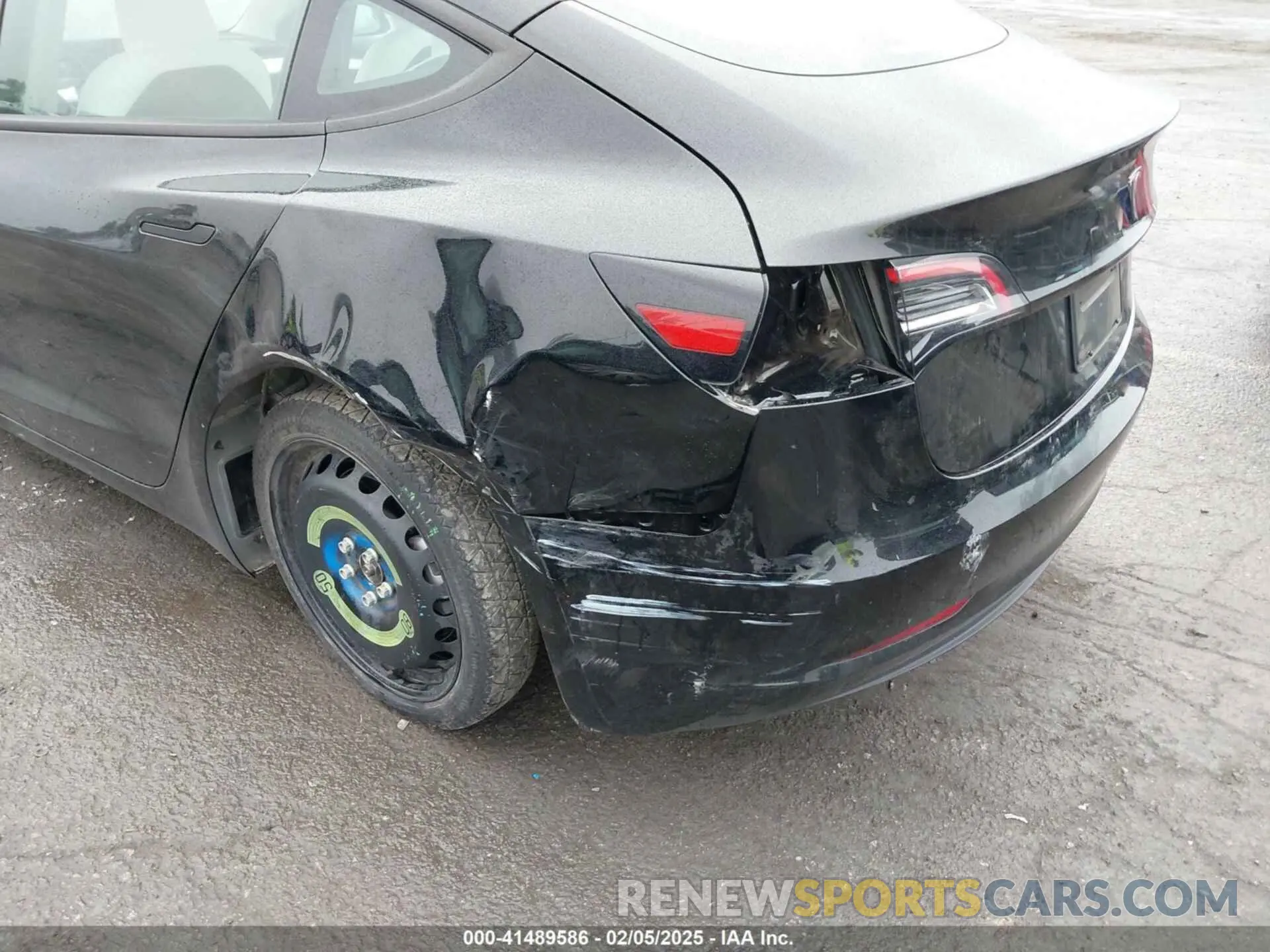 6 Photograph of a damaged car 5YJ3E1EA0PF587656 TESLA MODEL 3 2023