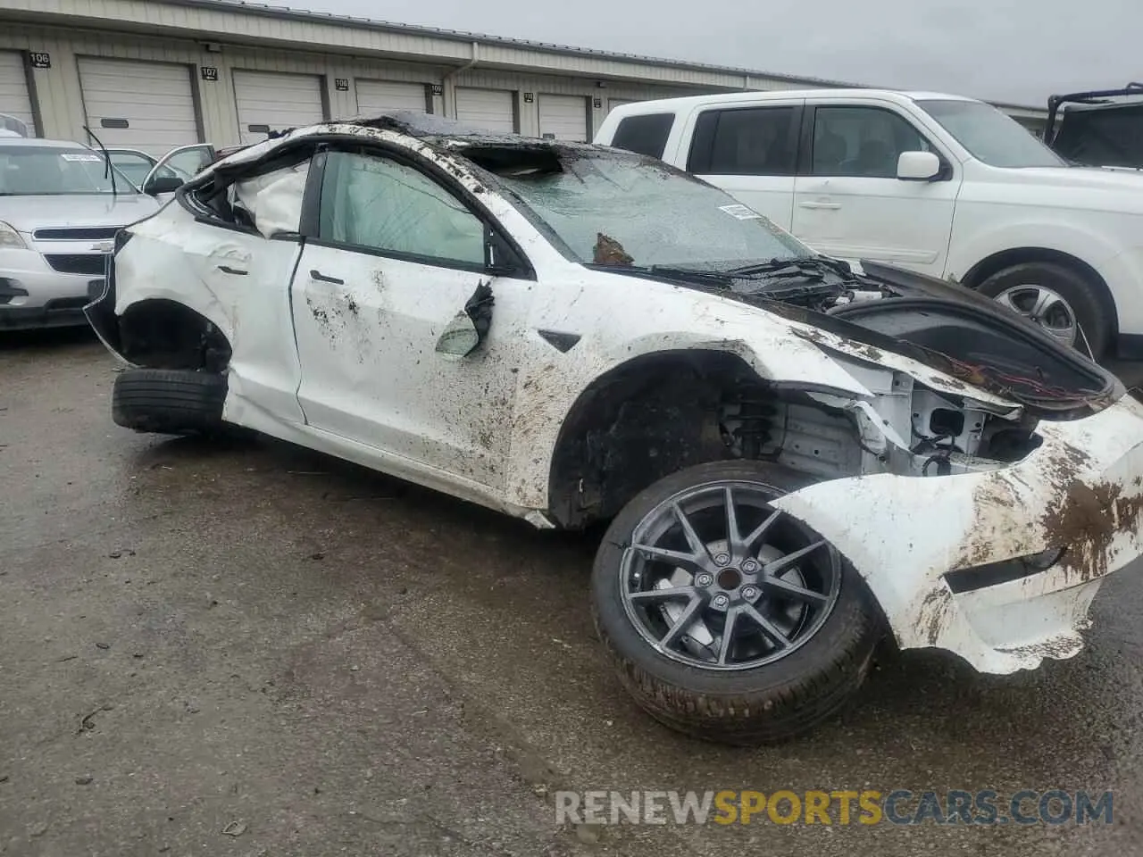 4 Photograph of a damaged car 5YJ3E1EA0PF591304 TESLA MODEL 3 2023