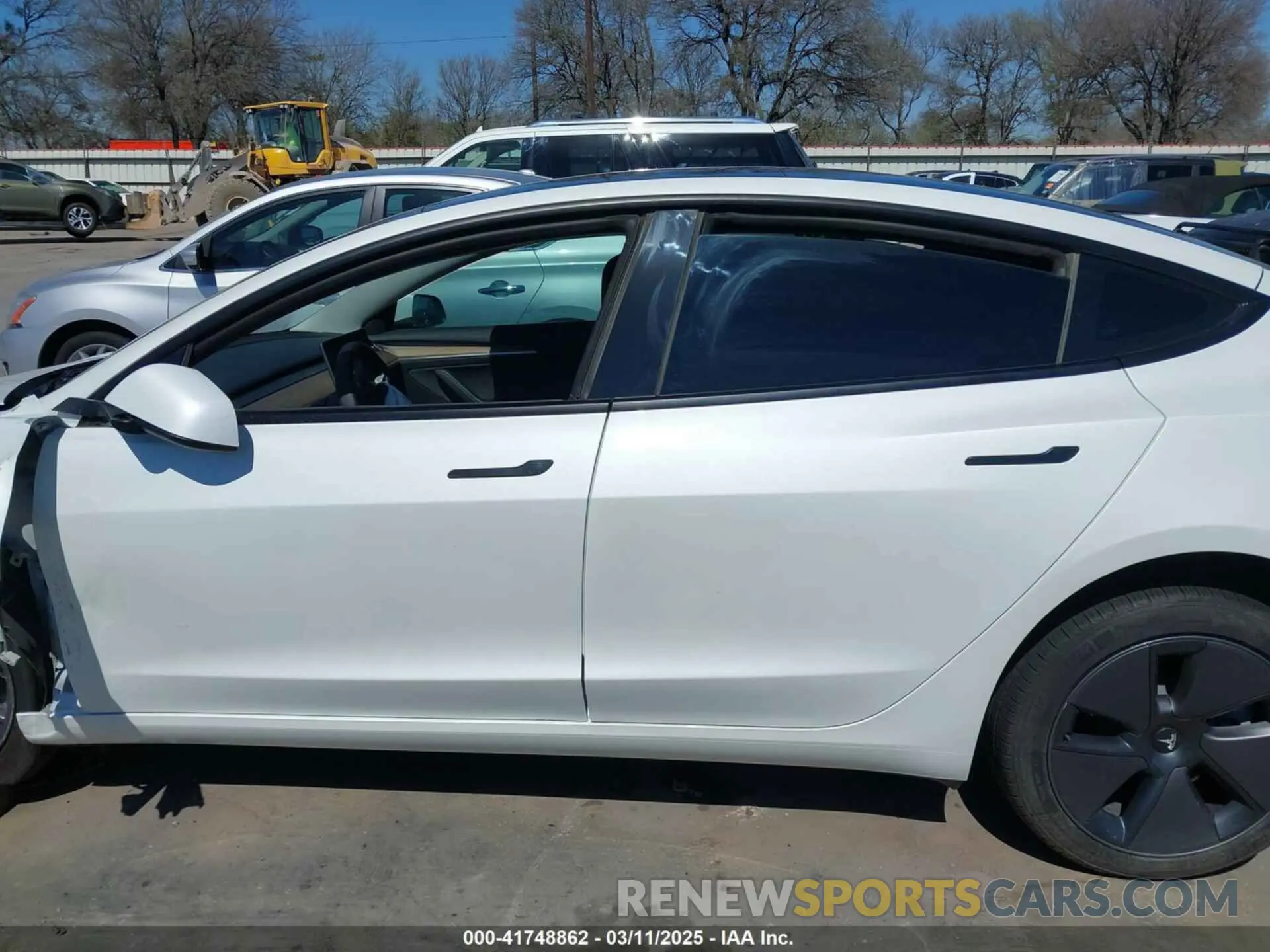 14 Photograph of a damaged car 5YJ3E1EA0PF608506 TESLA MODEL 3 2023