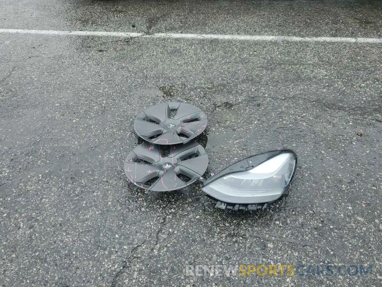 14 Photograph of a damaged car 5YJ3E1EA0PF608683 TESLA MODEL 3 2023