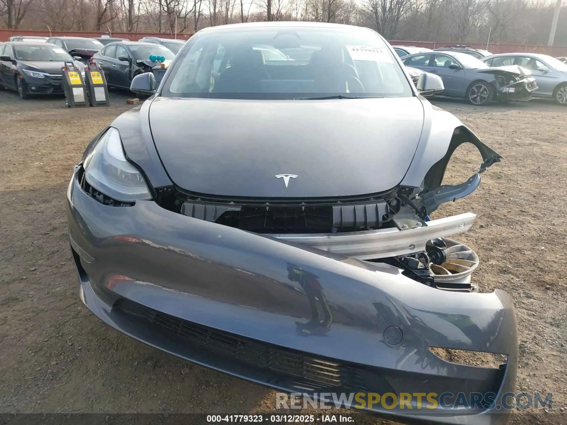 21 Photograph of a damaged car 5YJ3E1EA0PF619926 TESLA MODEL 3 2023