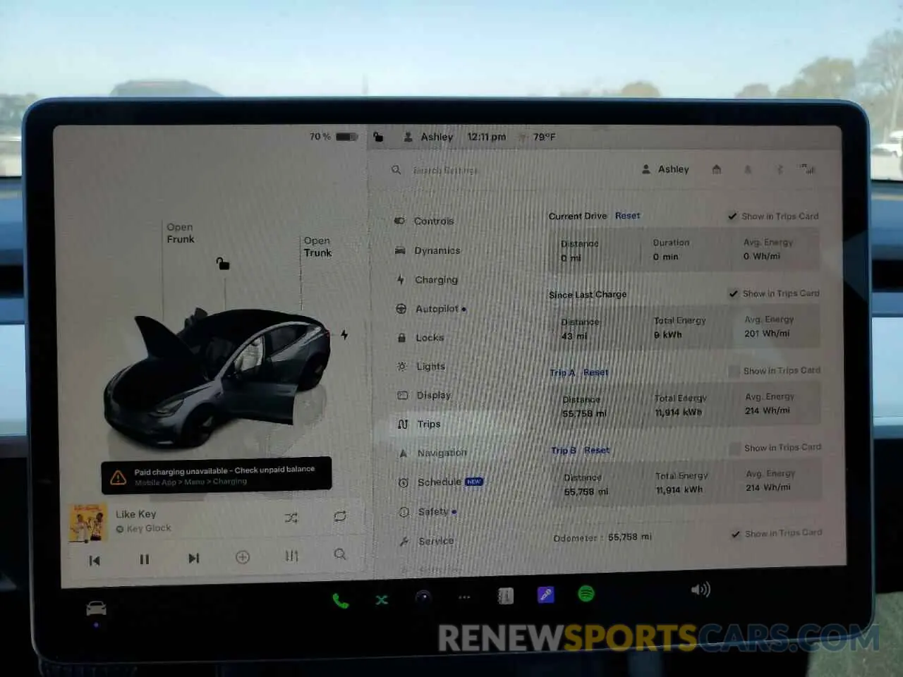 9 Photograph of a damaged car 5YJ3E1EA0PF644454 TESLA MODEL 3 2023
