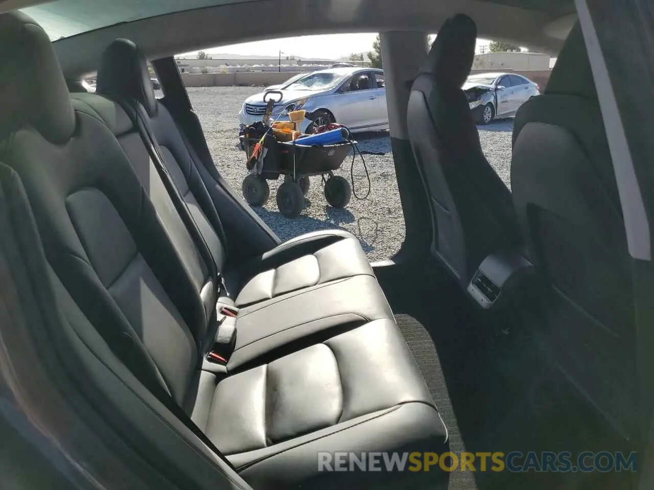 10 Photograph of a damaged car 5YJ3E1EA0PF658967 TESLA MODEL 3 2023