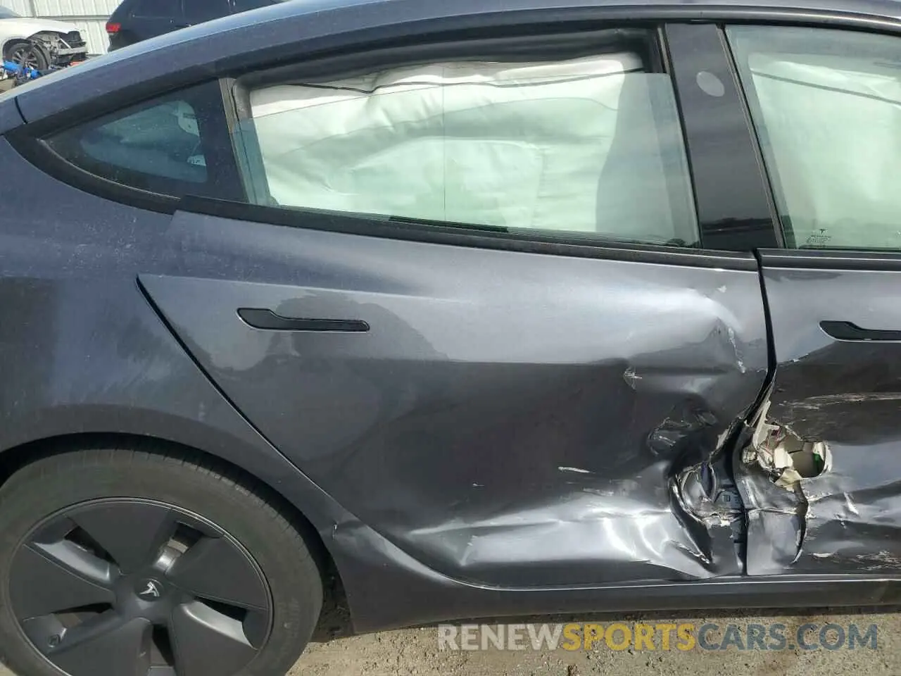 10 Photograph of a damaged car 5YJ3E1EA0PF671606 TESLA MODEL 3 2023