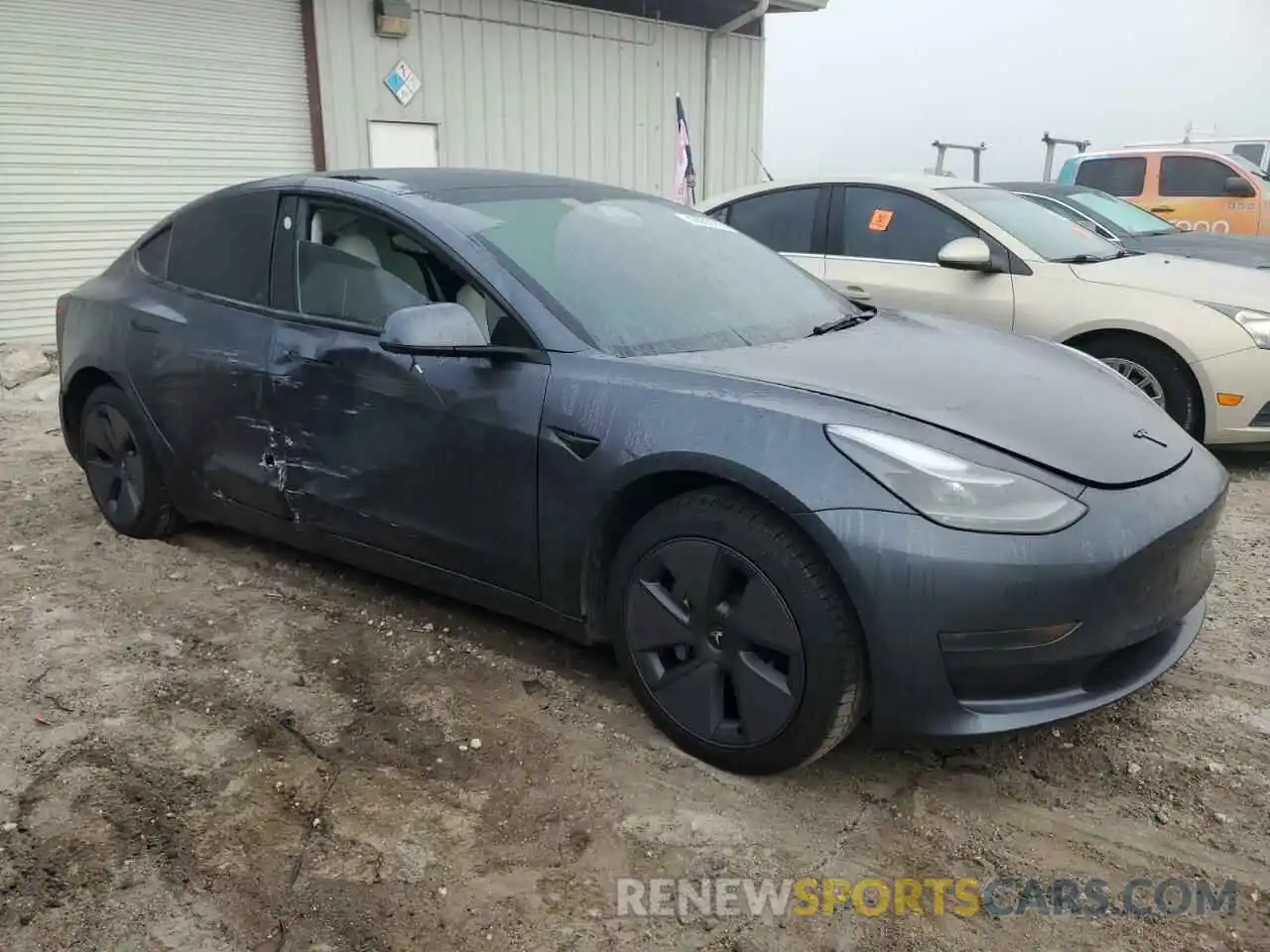 4 Photograph of a damaged car 5YJ3E1EA0PF672254 TESLA MODEL 3 2023