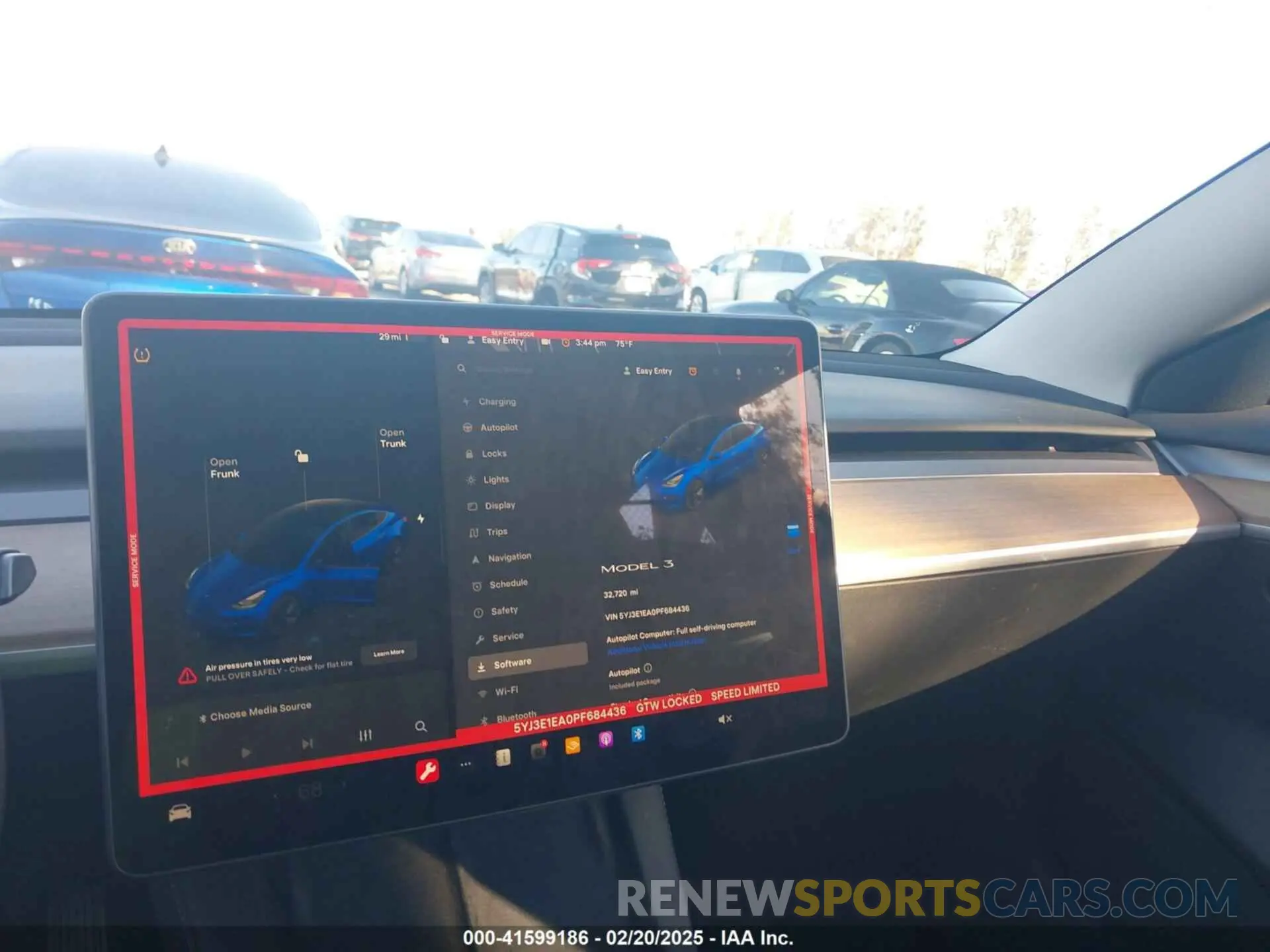 18 Photograph of a damaged car 5YJ3E1EA0PF684436 TESLA MODEL 3 2023